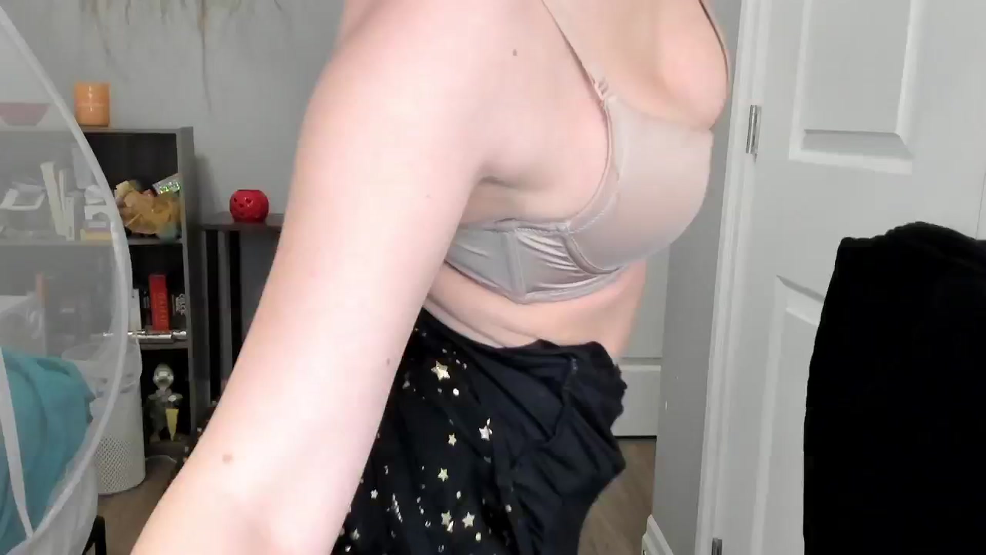 Gallery image thumbnail from Laurel's myfreecams stream on, 02/24/2025, 07:14 image 13 of 20
