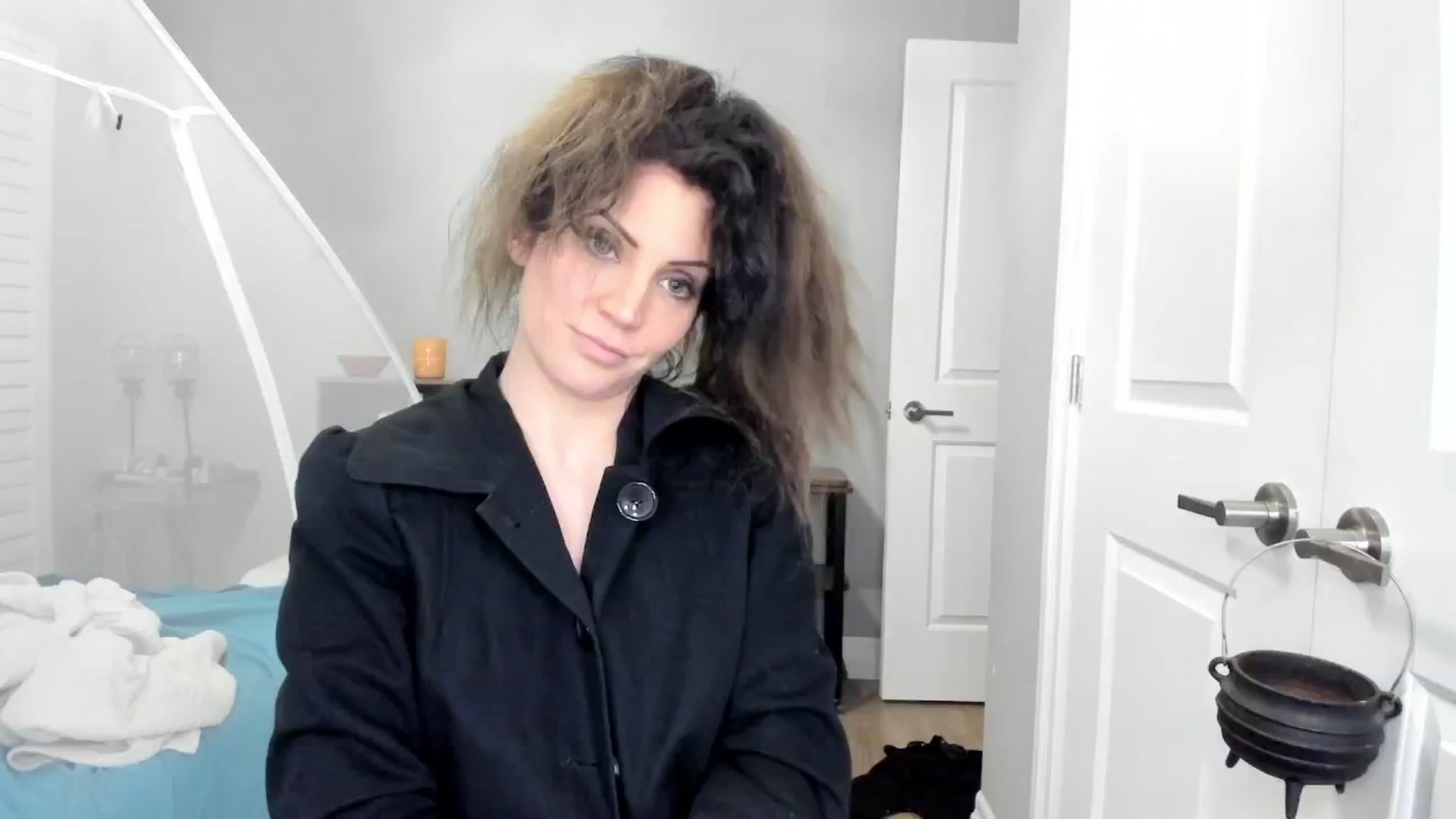 Gallery image thumbnail from Laurel's myfreecams stream on, 02/24/2025, 07:31 image 3 of 20