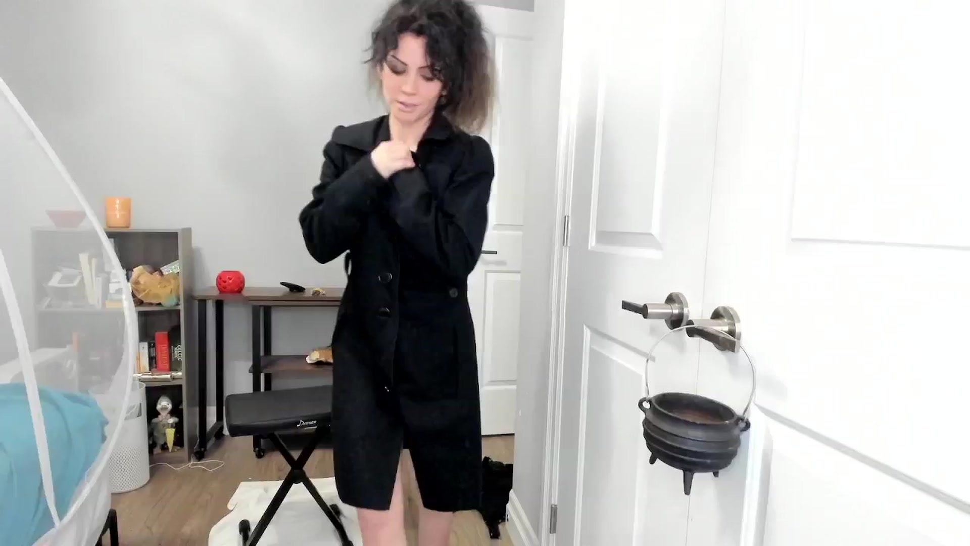 Gallery image thumbnail from Laurel's myfreecams stream on, 02/24/2025, 07:31 image 12 of 20