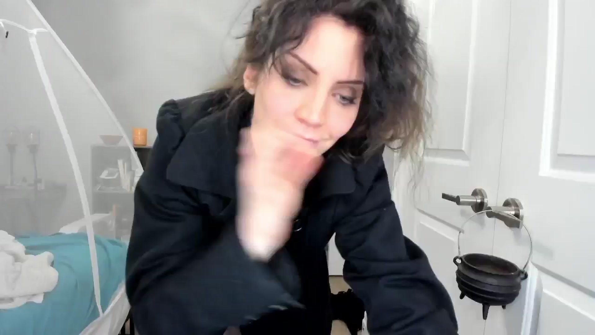Gallery image thumbnail from Laurel's myfreecams stream on, 02/24/2025, 07:31 image 20 of 20