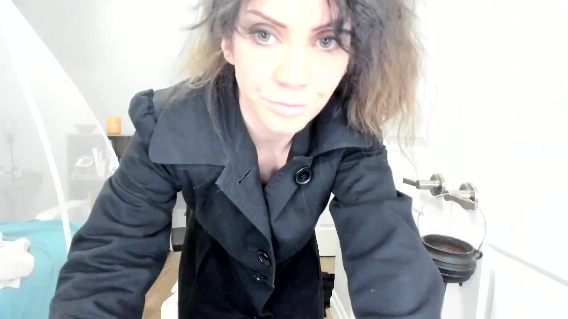 Gallery image thumbnail from Laurel's myfreecams stream on, 02/24/2025, 07:31 image 16 of 20
