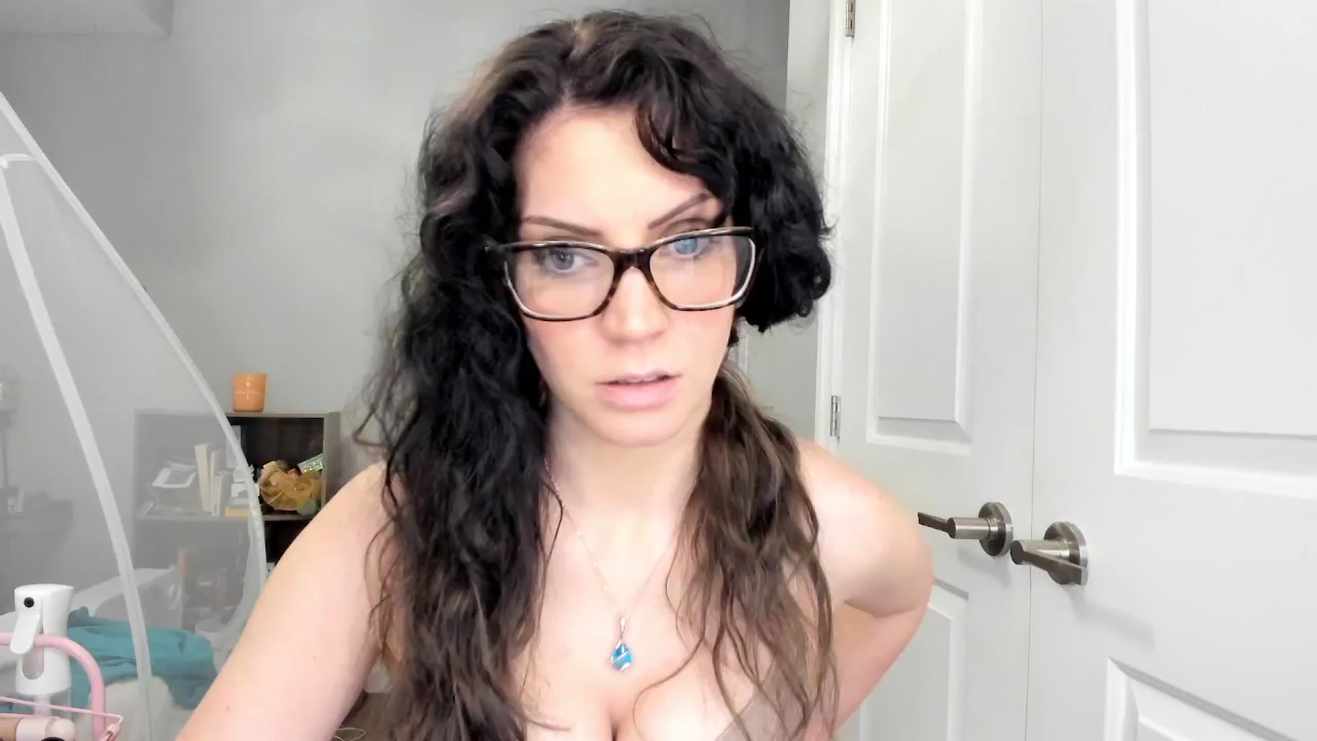 Gallery image thumbnail from Laurel's myfreecams stream on, 02/25/2025, 08:12 image 3 of 20