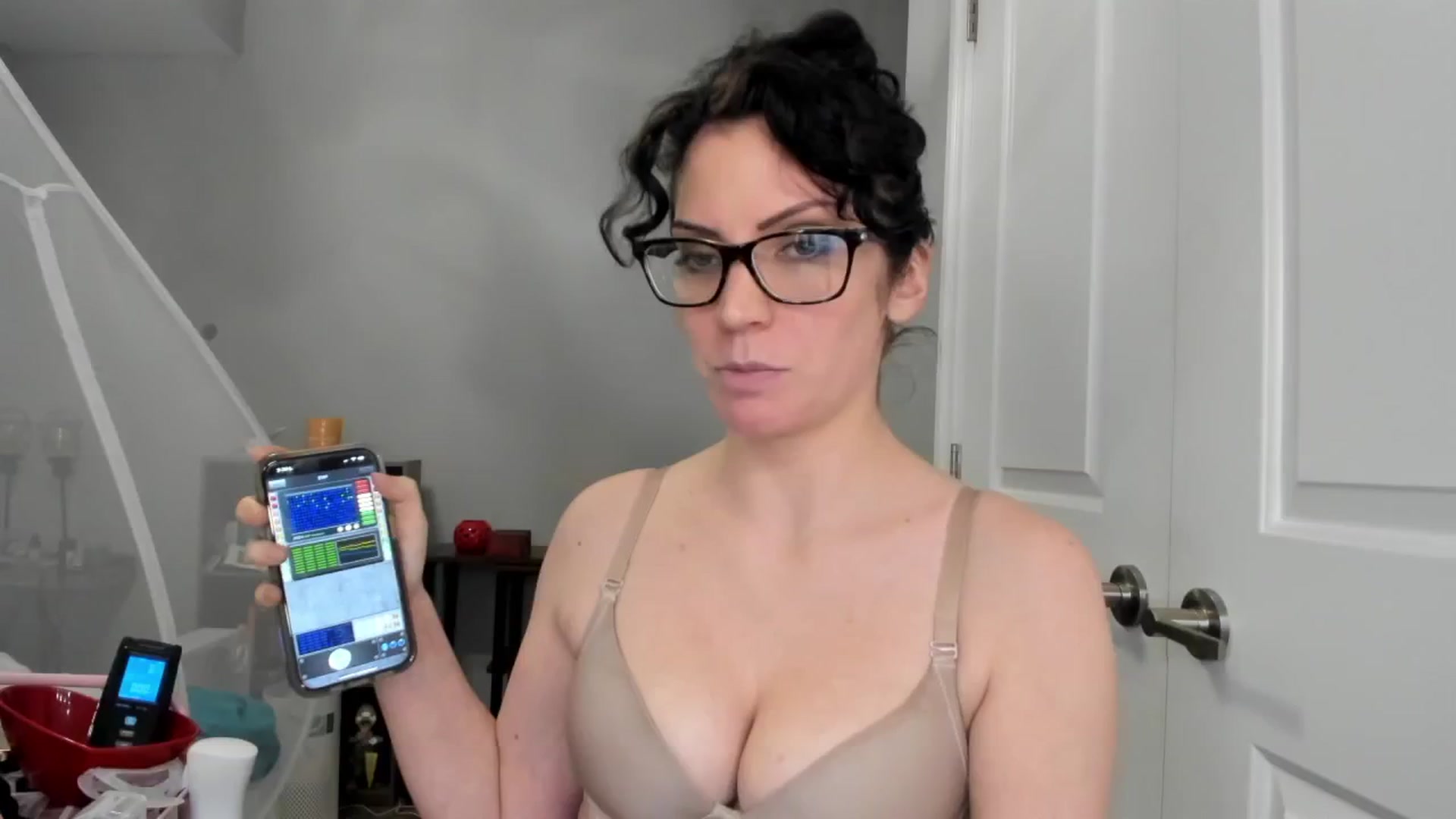 Gallery image thumbnail from Laurel's myfreecams stream on, 02/25/2025, 08:29 image 12 of 20