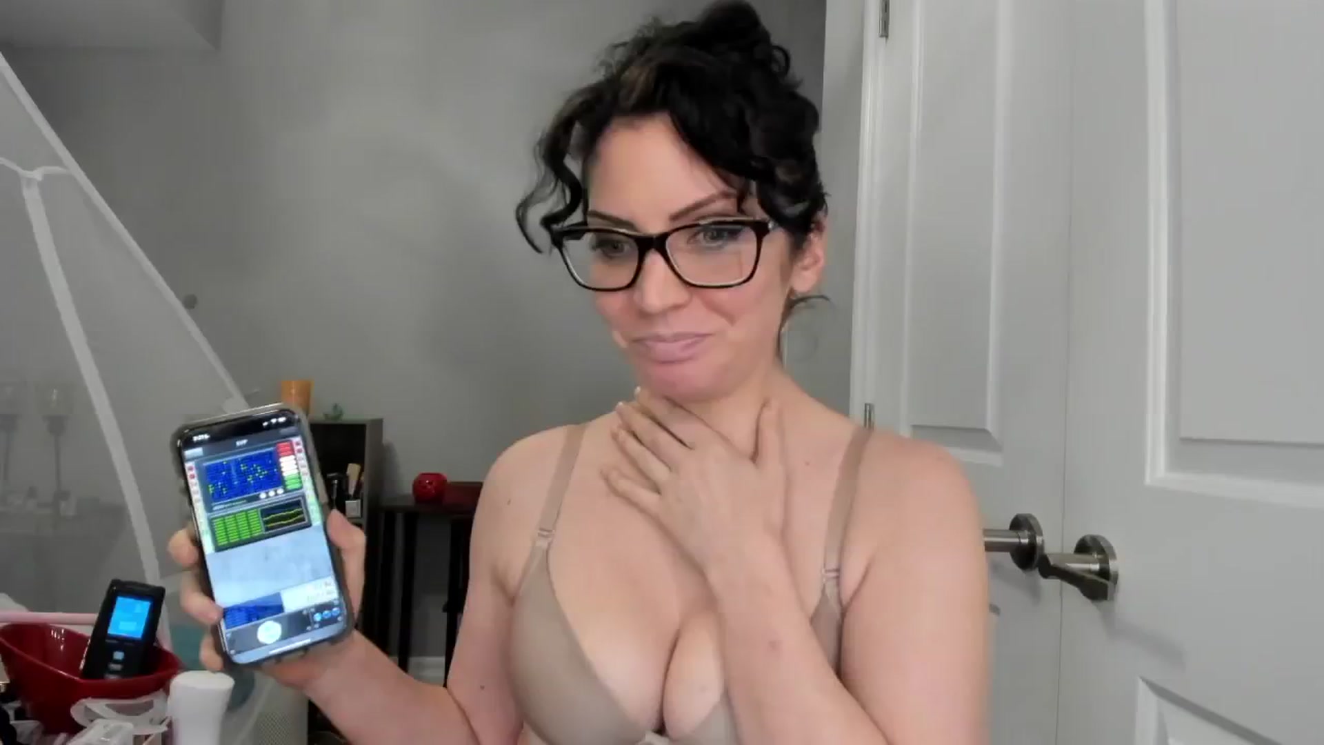 Gallery image thumbnail from Laurel's myfreecams stream on, 02/25/2025, 08:29 image 13 of 20