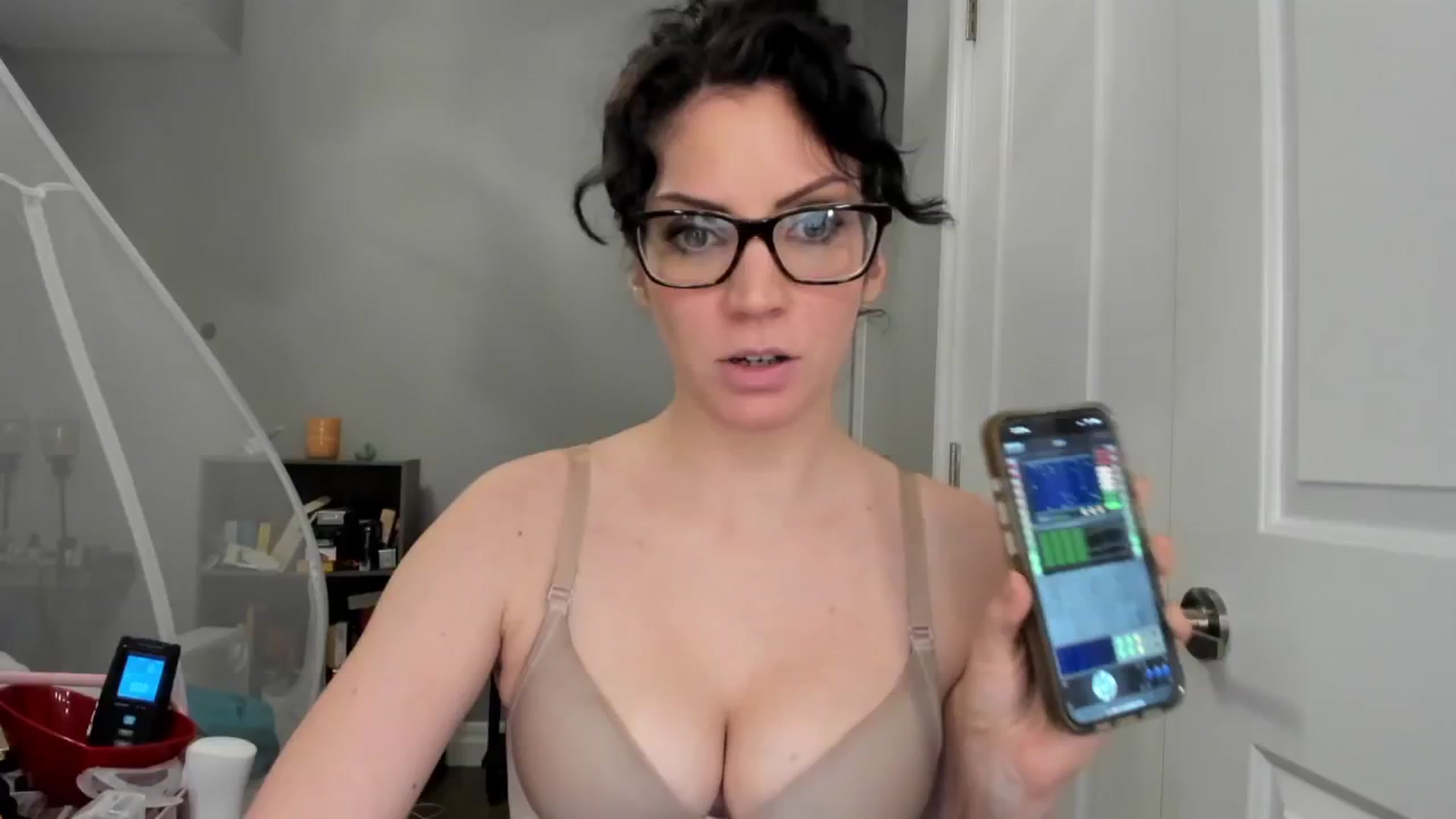Gallery image thumbnail from Laurel's myfreecams stream on, 02/25/2025, 08:29 image 11 of 20