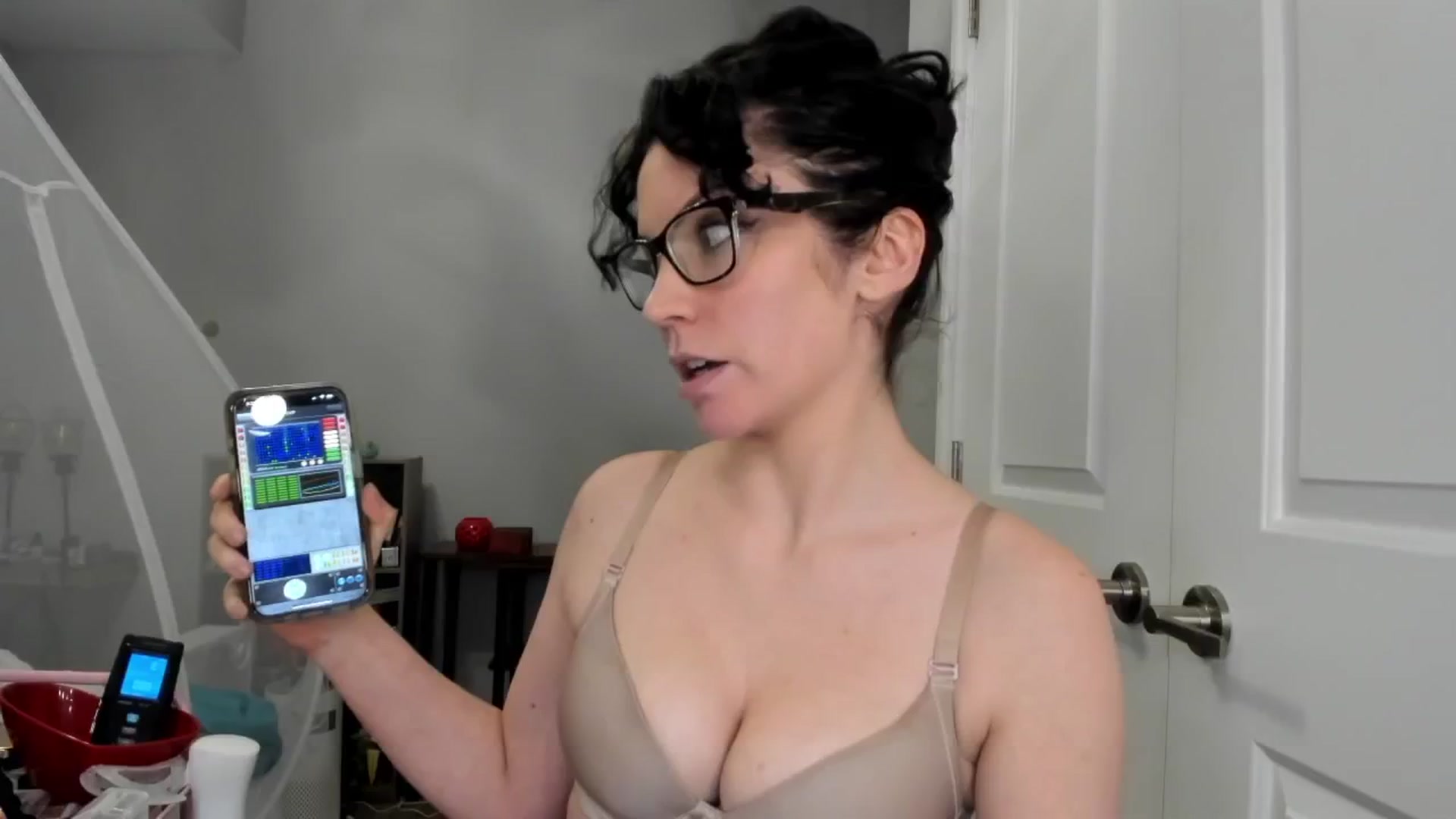Gallery image thumbnail from Laurel's myfreecams stream on, 02/25/2025, 08:29 image 16 of 20