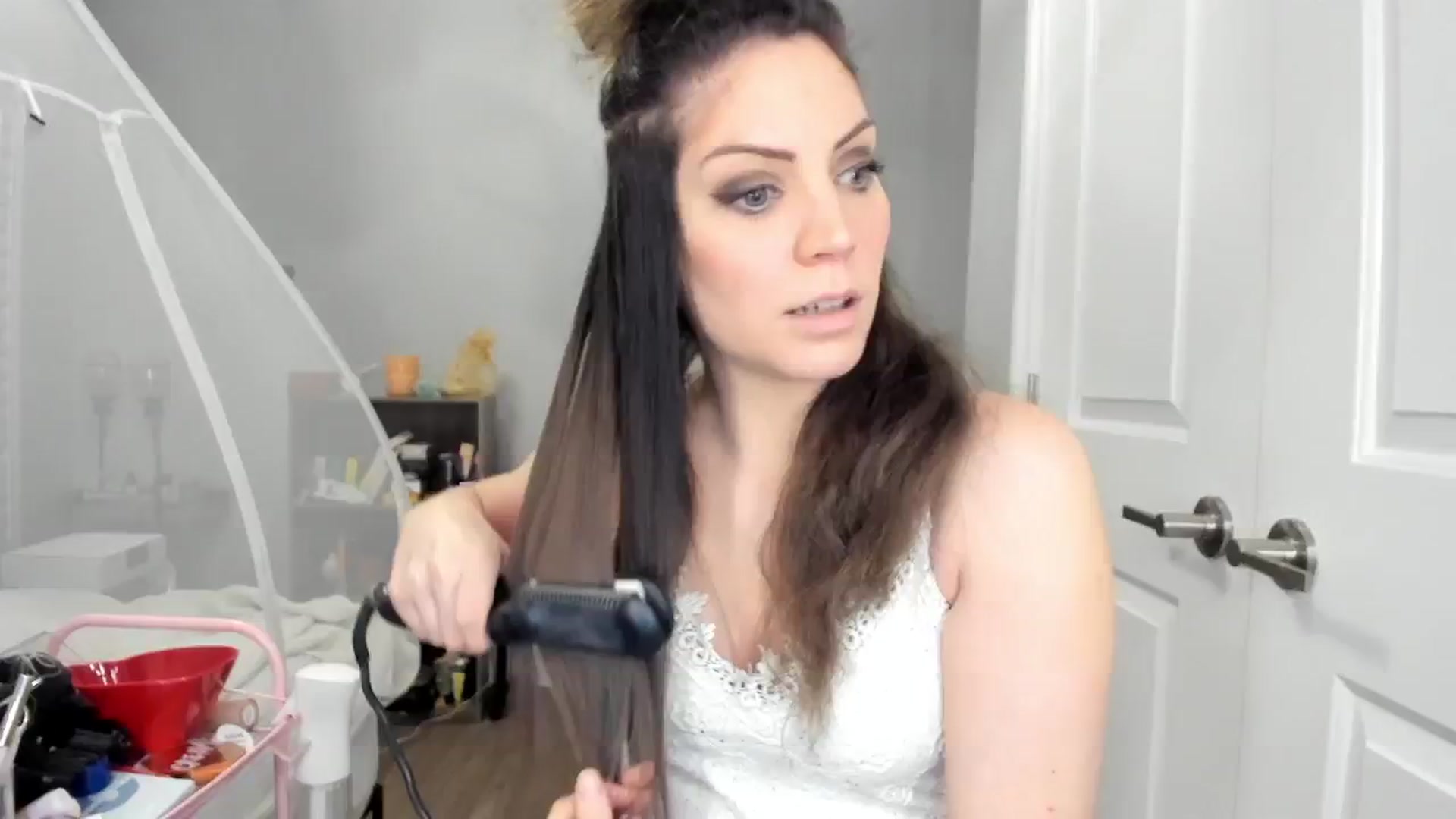 Gallery image thumbnail from Laurel's myfreecams stream on, 02/26/2025, 03:52 image 9 of 20