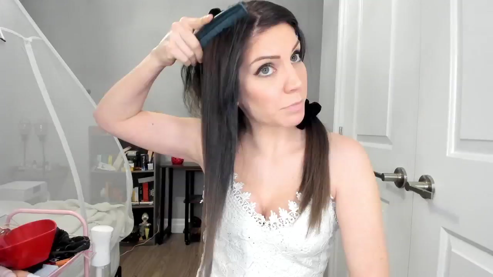 Gallery image thumbnail from Laurel's myfreecams stream on, 02/26/2025, 05:17 image 3 of 20