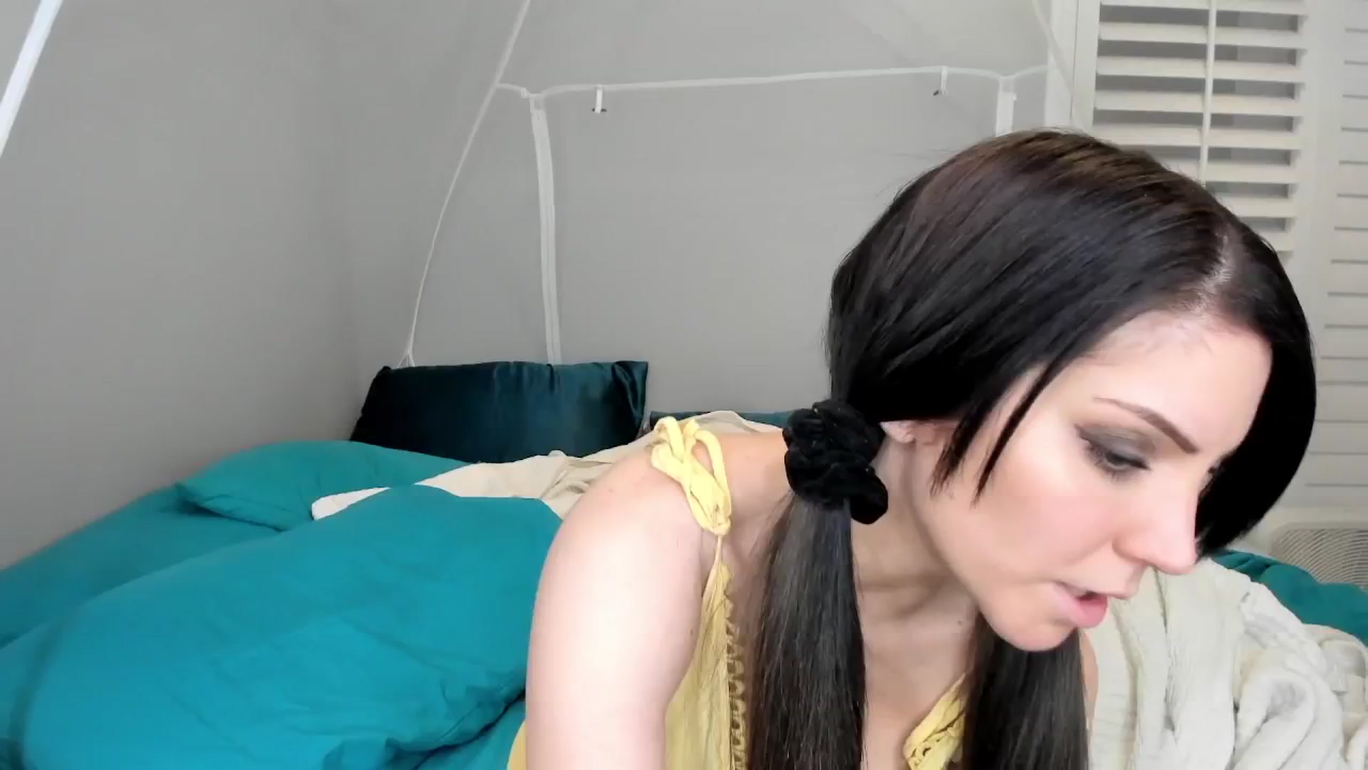 Gallery image thumbnail from Laurel's myfreecams stream on, 02/28/2025, 04:24 image 9 of 20