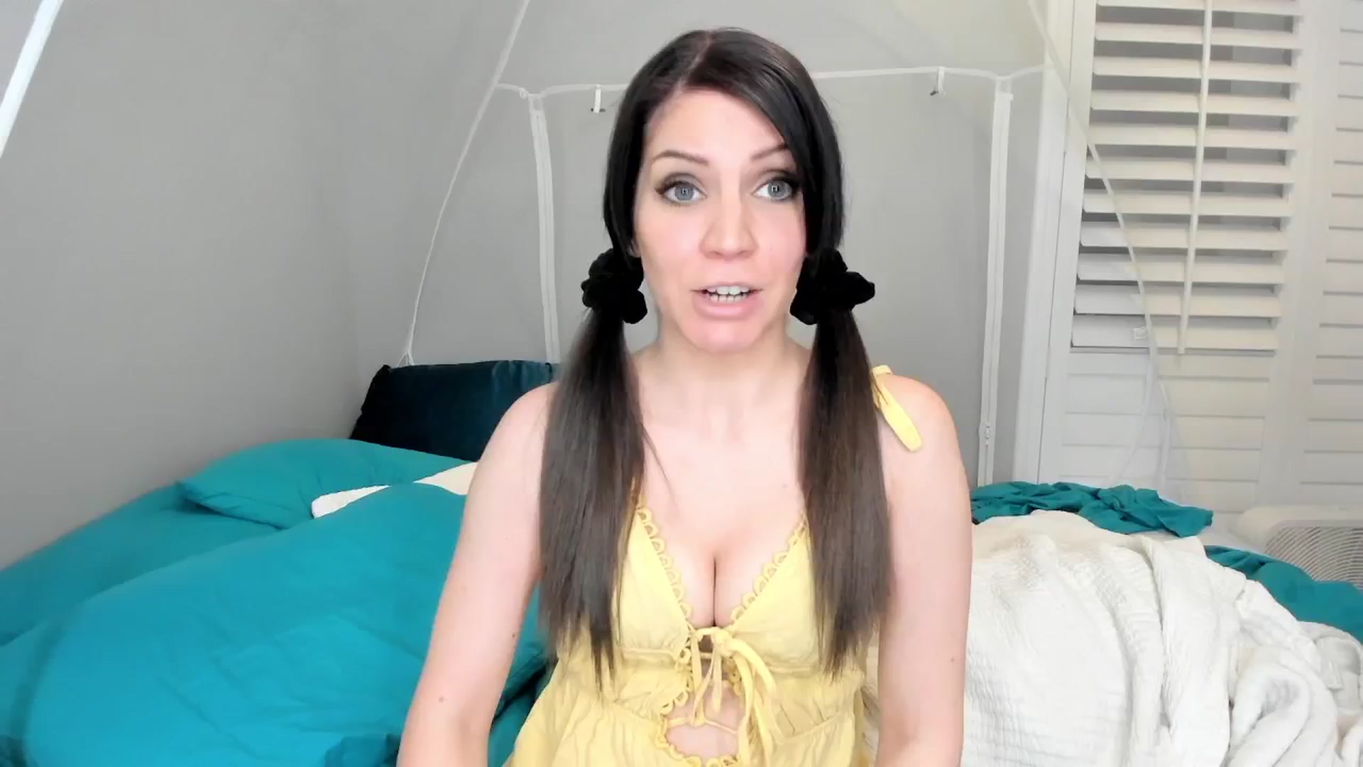 Gallery image thumbnail from Laurel's myfreecams stream on, 02/28/2025, 04:24 image 6 of 20