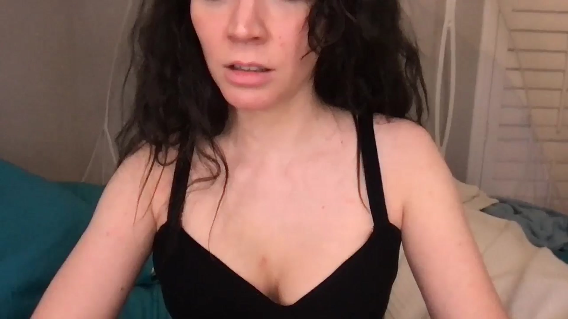 Gallery image thumbnail from Laurel's myfreecams stream on, 03/25/2025, 05:39 image 7 of 20