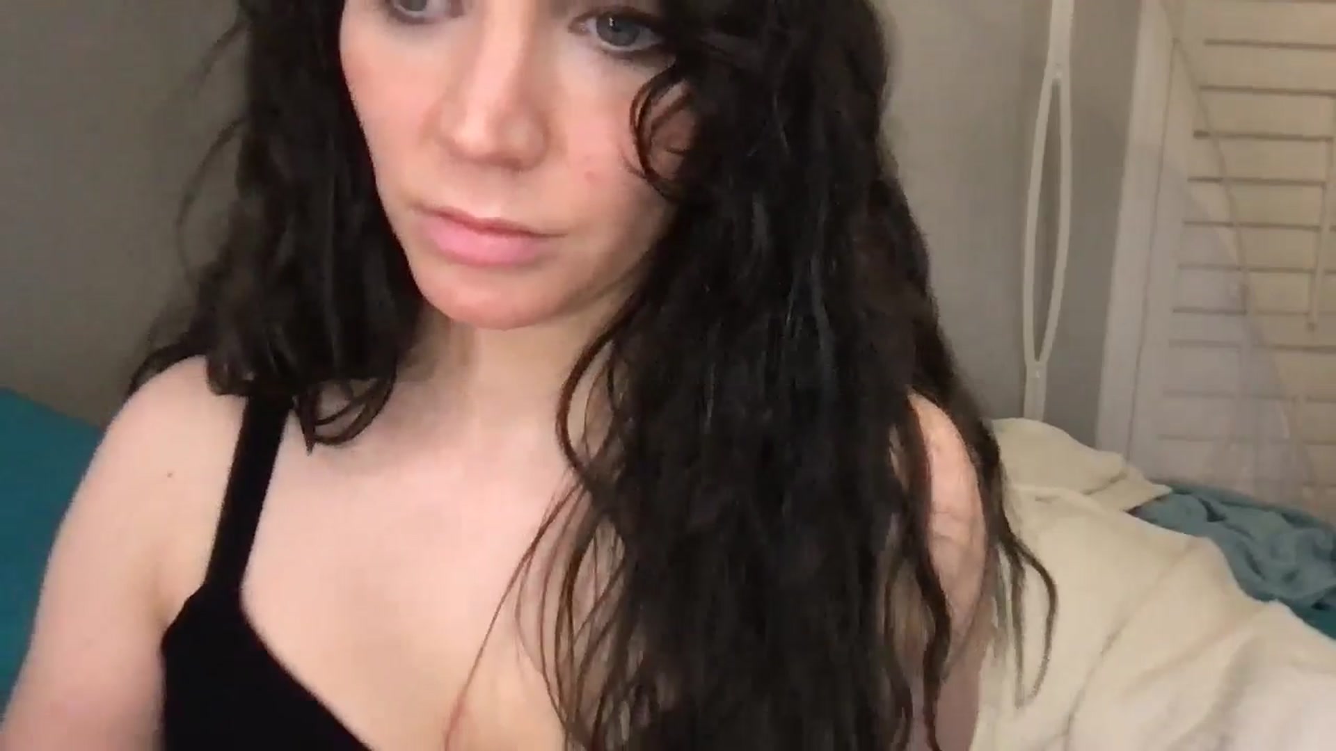 Gallery image thumbnail from Laurel's myfreecams stream on, 03/25/2025, 05:39 image 20 of 20