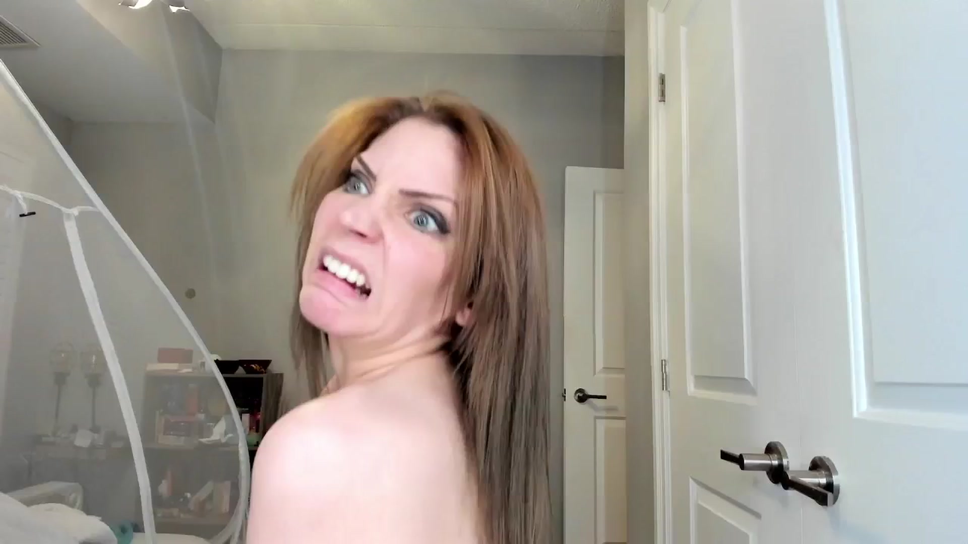 Gallery image thumbnail from Laurel's myfreecams stream on, 04/12/2025, 06:57 image 17 of 20