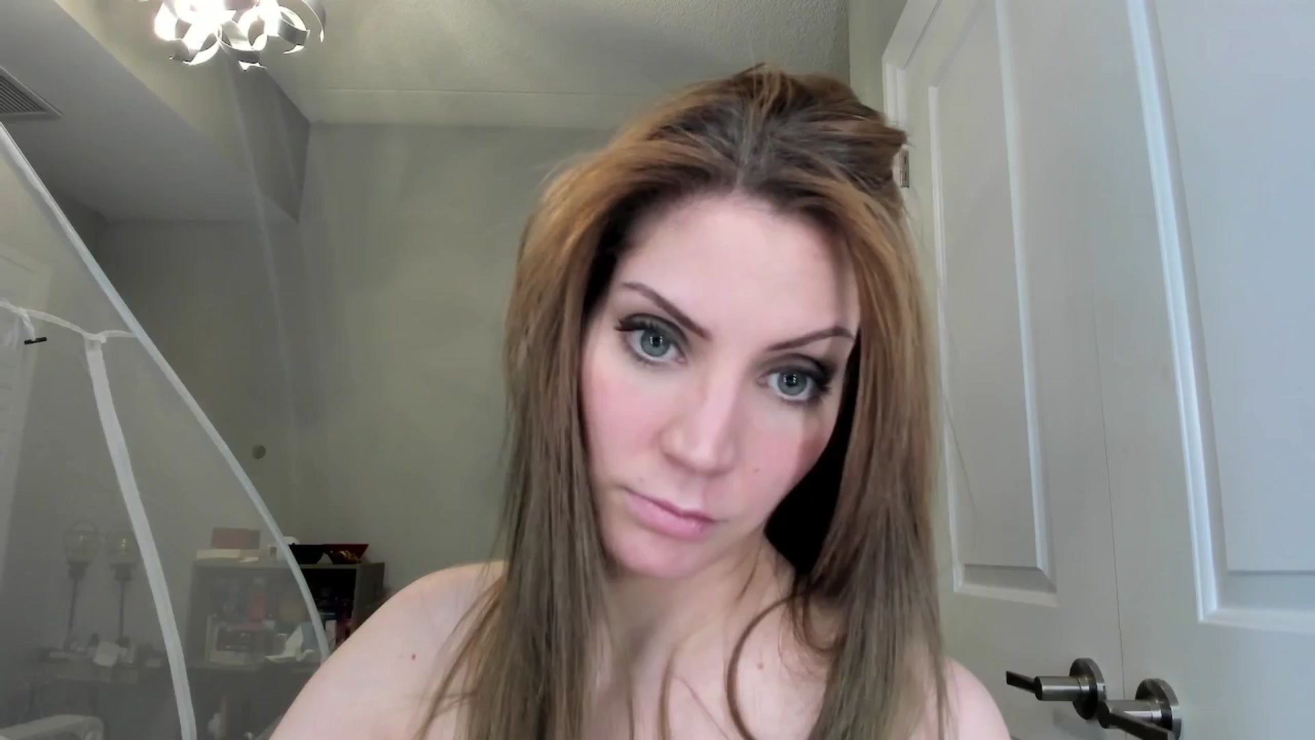 Gallery image thumbnail from Laurel's myfreecams stream on, 04/12/2025, 07:21 image 19 of 20