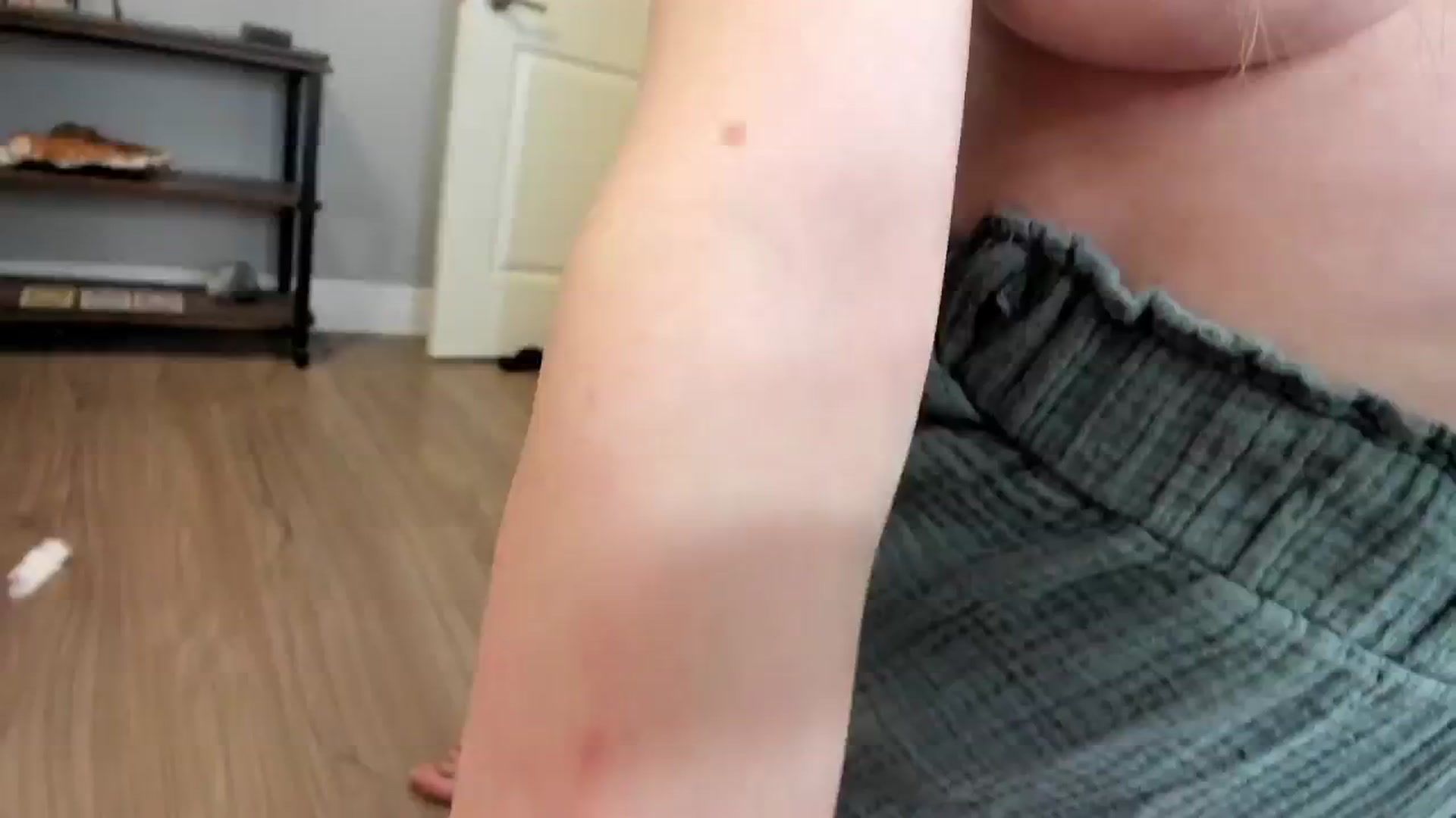 Gallery image thumbnail from Laurel's myfreecams stream on, 04/12/2025, 07:21 image 9 of 20