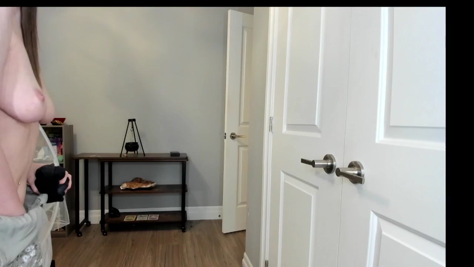 Gallery image thumbnail from Laurel's myfreecams stream on, 04/14/2025, 07:03 image 17 of 20