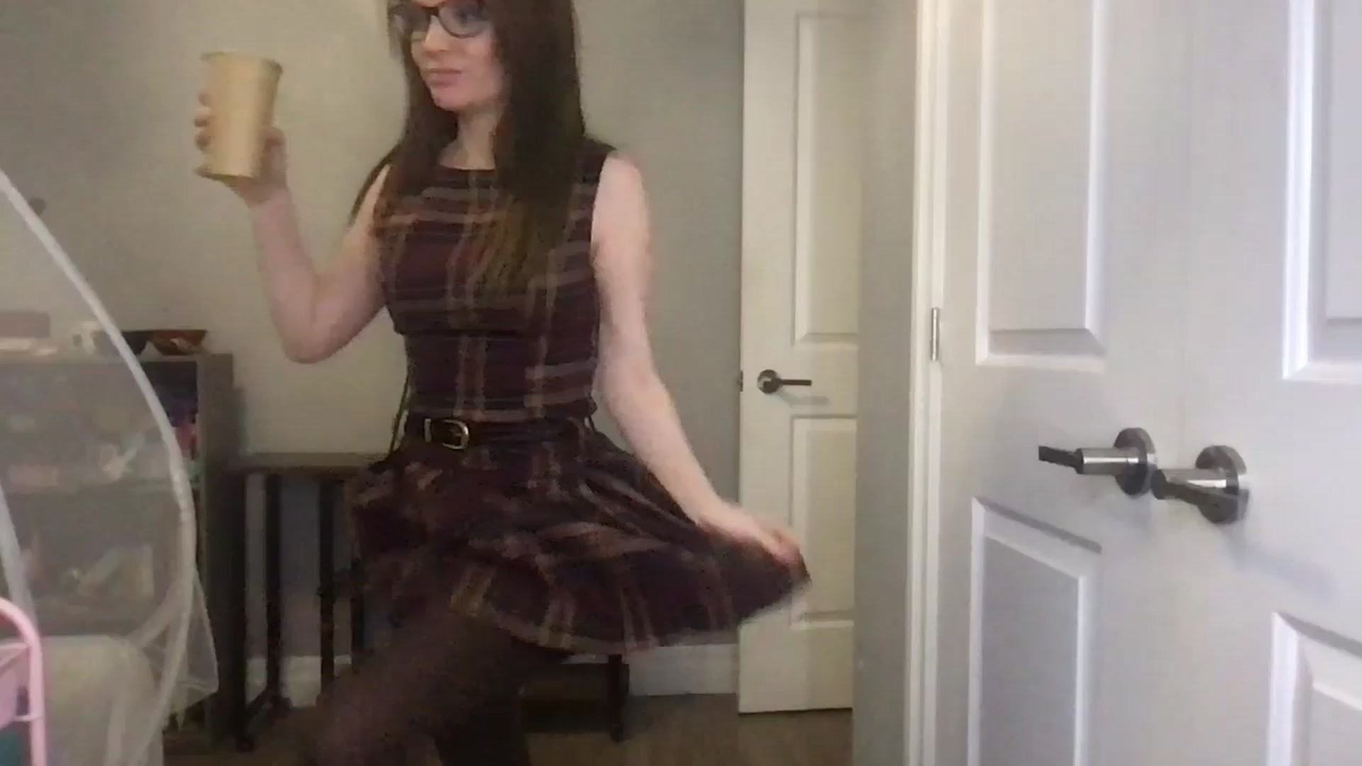 Gallery image thumbnail from Laurel's myfreecams stream on, 04/18/2025, 06:24 image 18 of 20