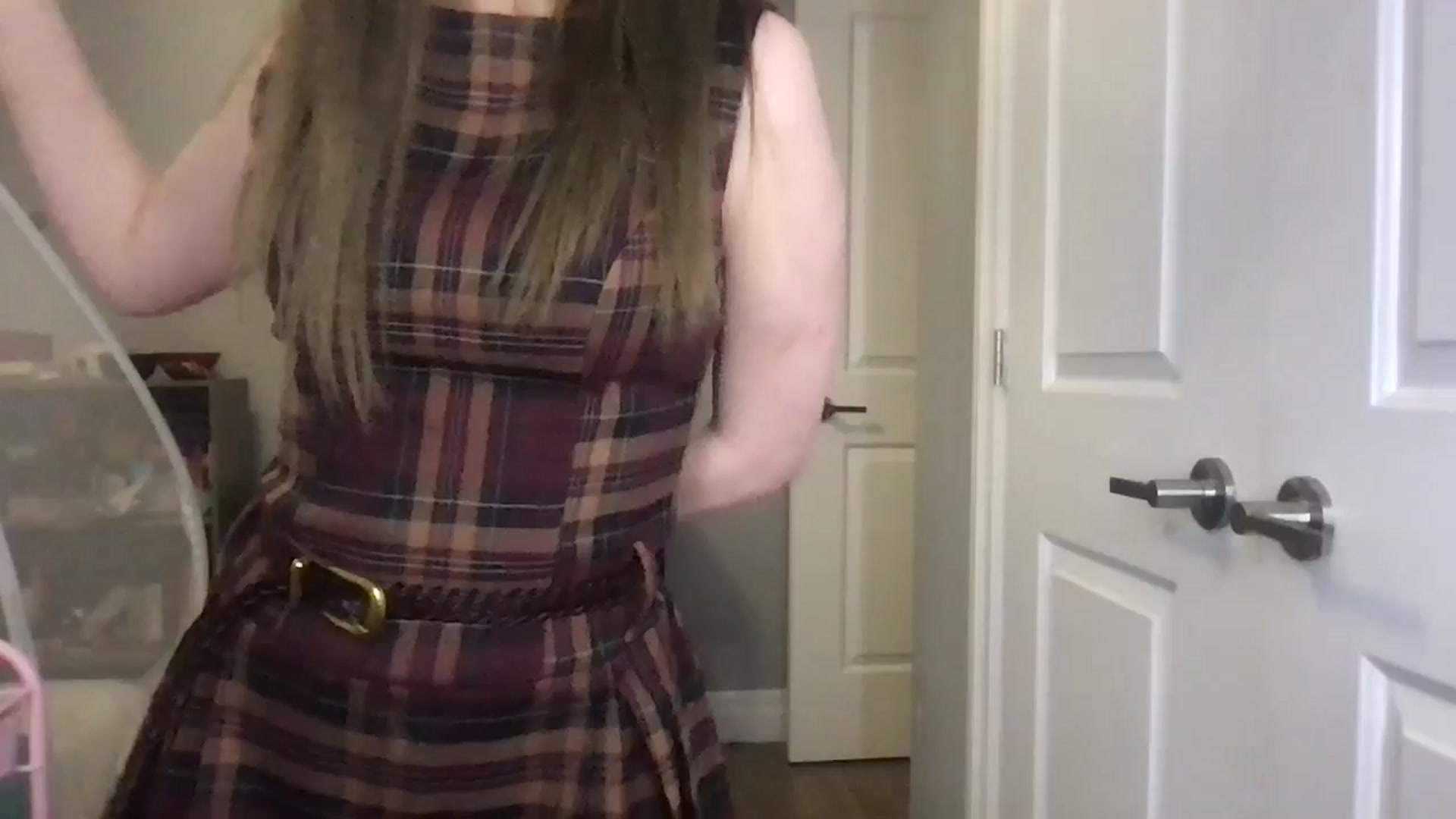 Gallery image thumbnail from Laurel's myfreecams stream on, 04/18/2025, 06:24 image 19 of 20
