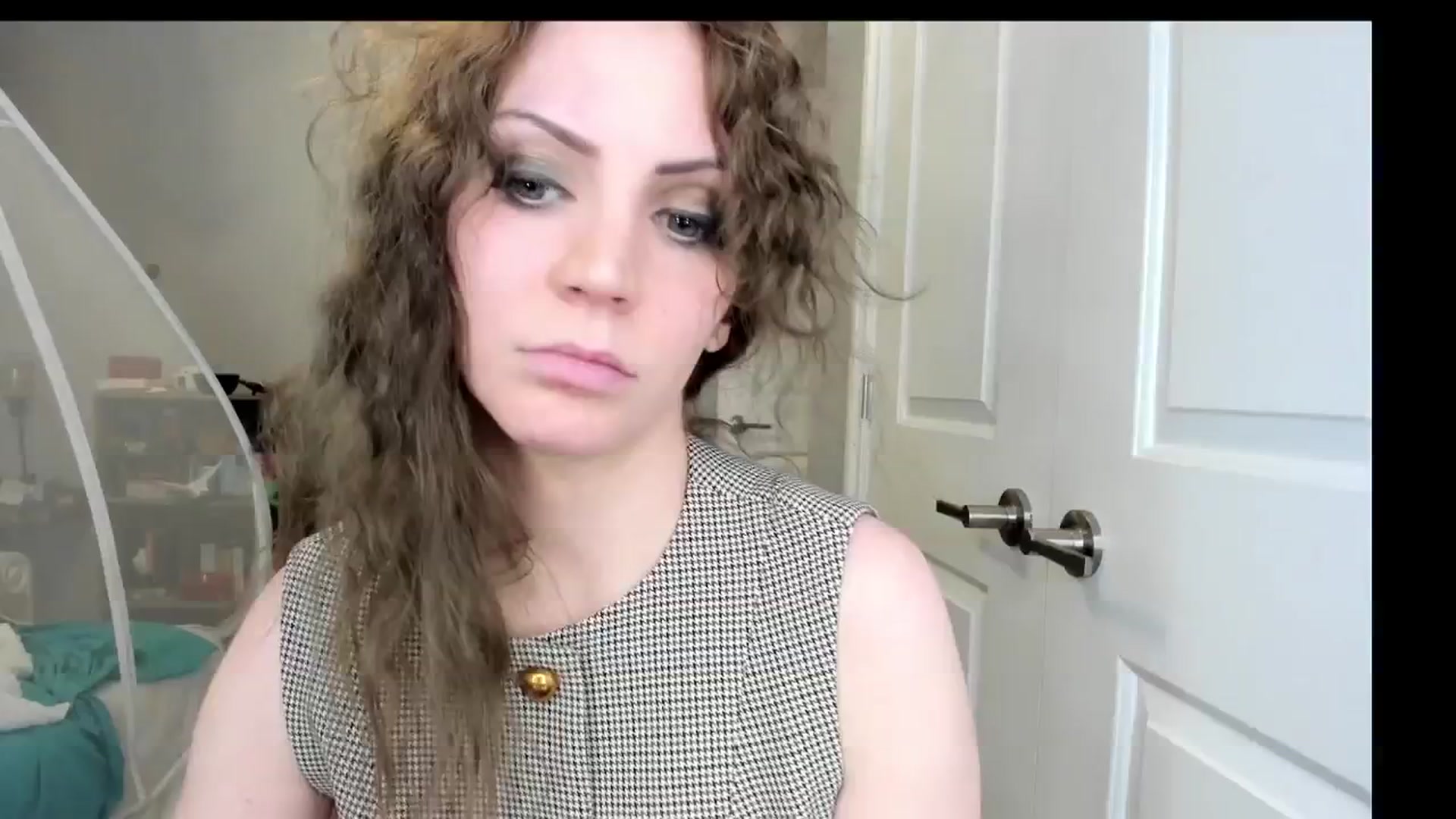 Gallery image thumbnail from Laurel's myfreecams stream on, 04/22/2025, 05:23 image 10 of 20