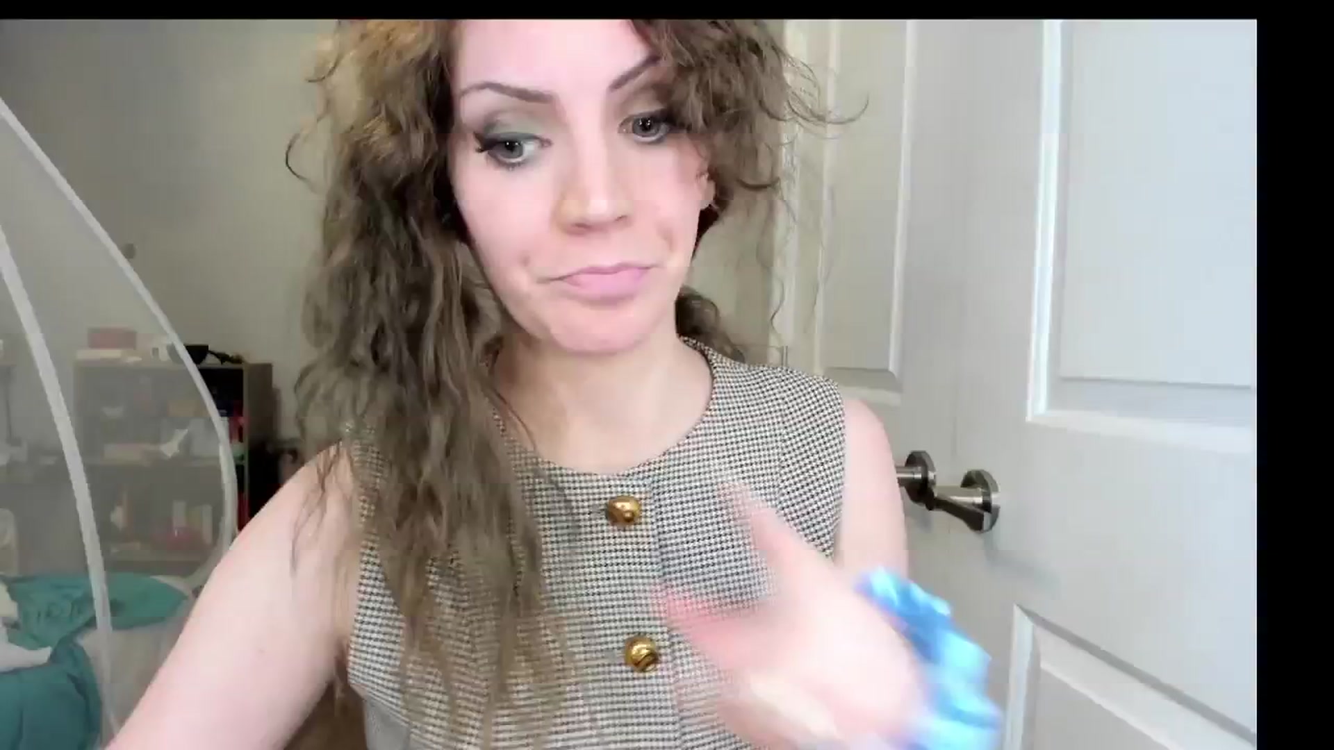 Gallery image thumbnail from Laurel's myfreecams stream on, 04/22/2025, 05:23 image 1 of 20