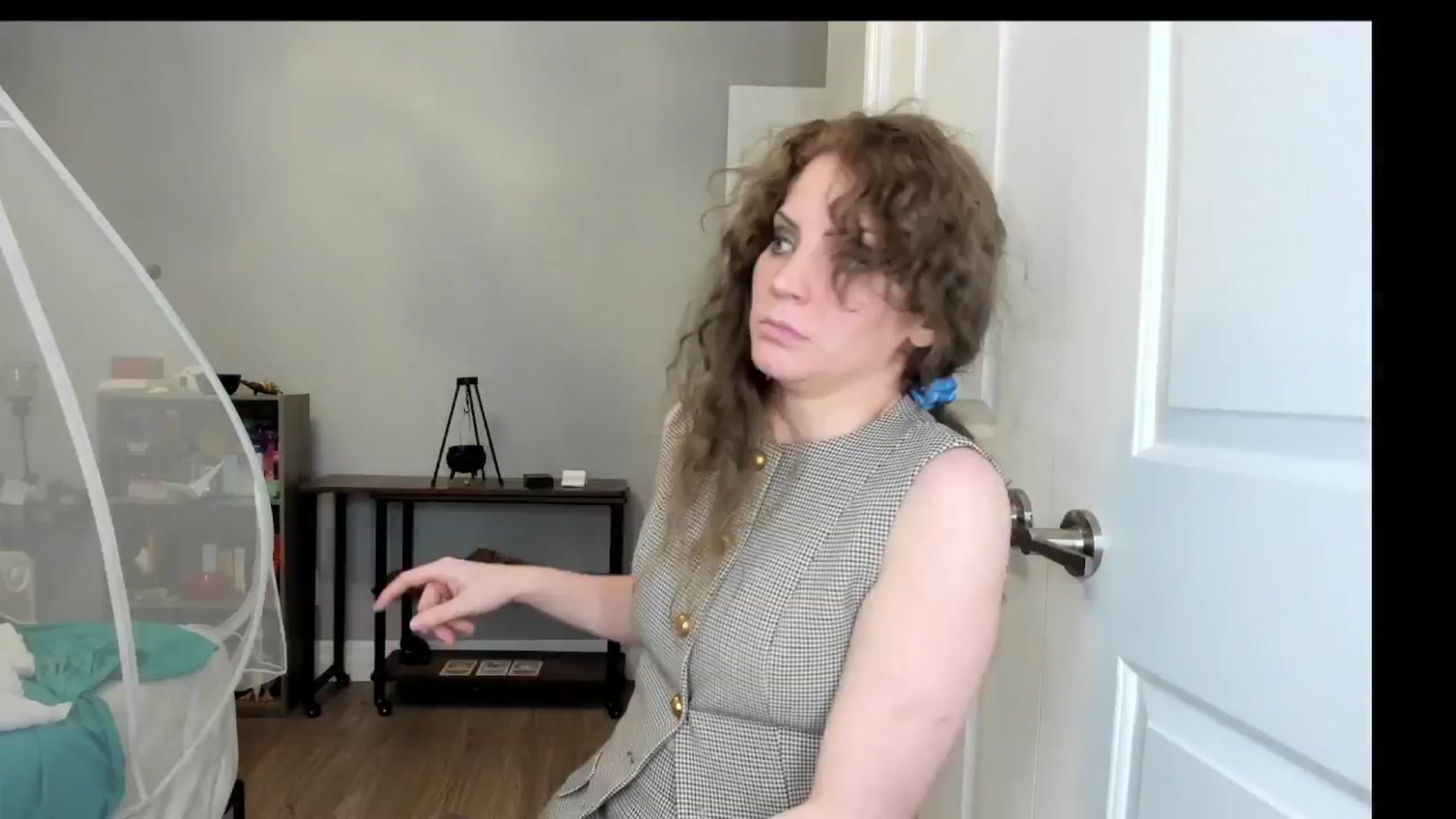 Gallery image thumbnail from Laurel's myfreecams stream on, 04/22/2025, 05:23 image 13 of 20