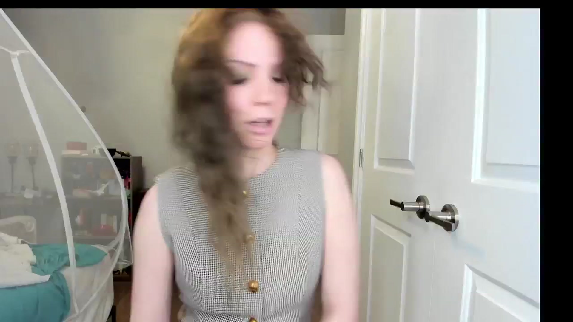 Gallery image thumbnail from Laurel's myfreecams stream on, 04/22/2025, 05:23 image 18 of 20