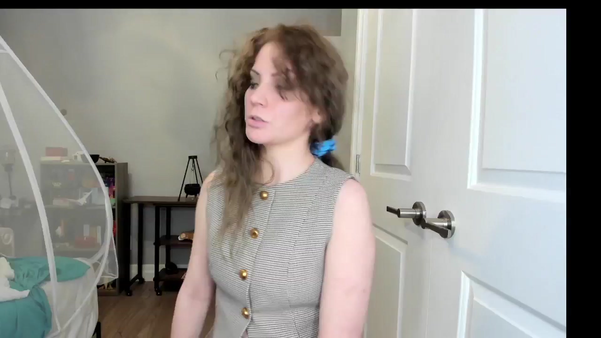 Gallery image thumbnail from Laurel's myfreecams stream on, 04/22/2025, 05:23 image 12 of 20