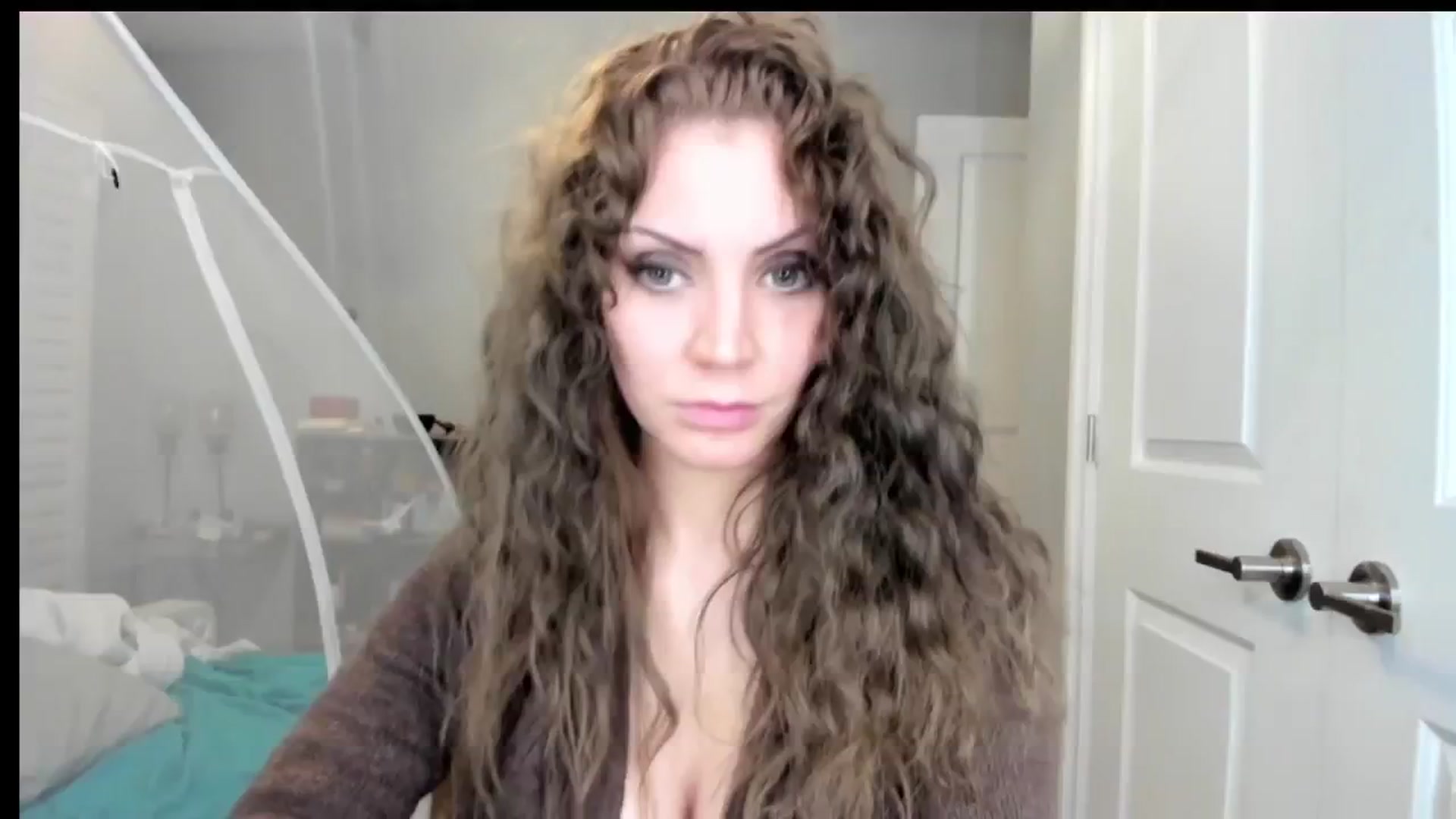 Gallery image thumbnail from Laurel's myfreecams stream on, 04/24/2025, 04:58 image 13 of 20