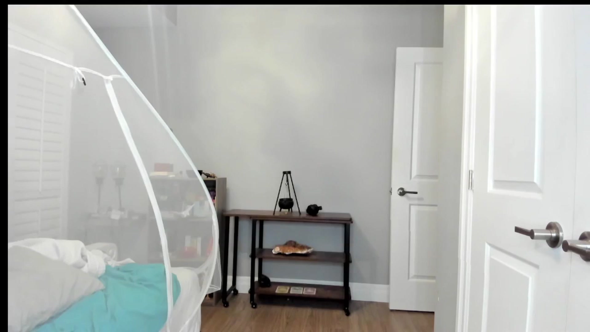 Gallery image thumbnail from Laurel's myfreecams stream on, 04/24/2025, 04:58 image 9 of 20
