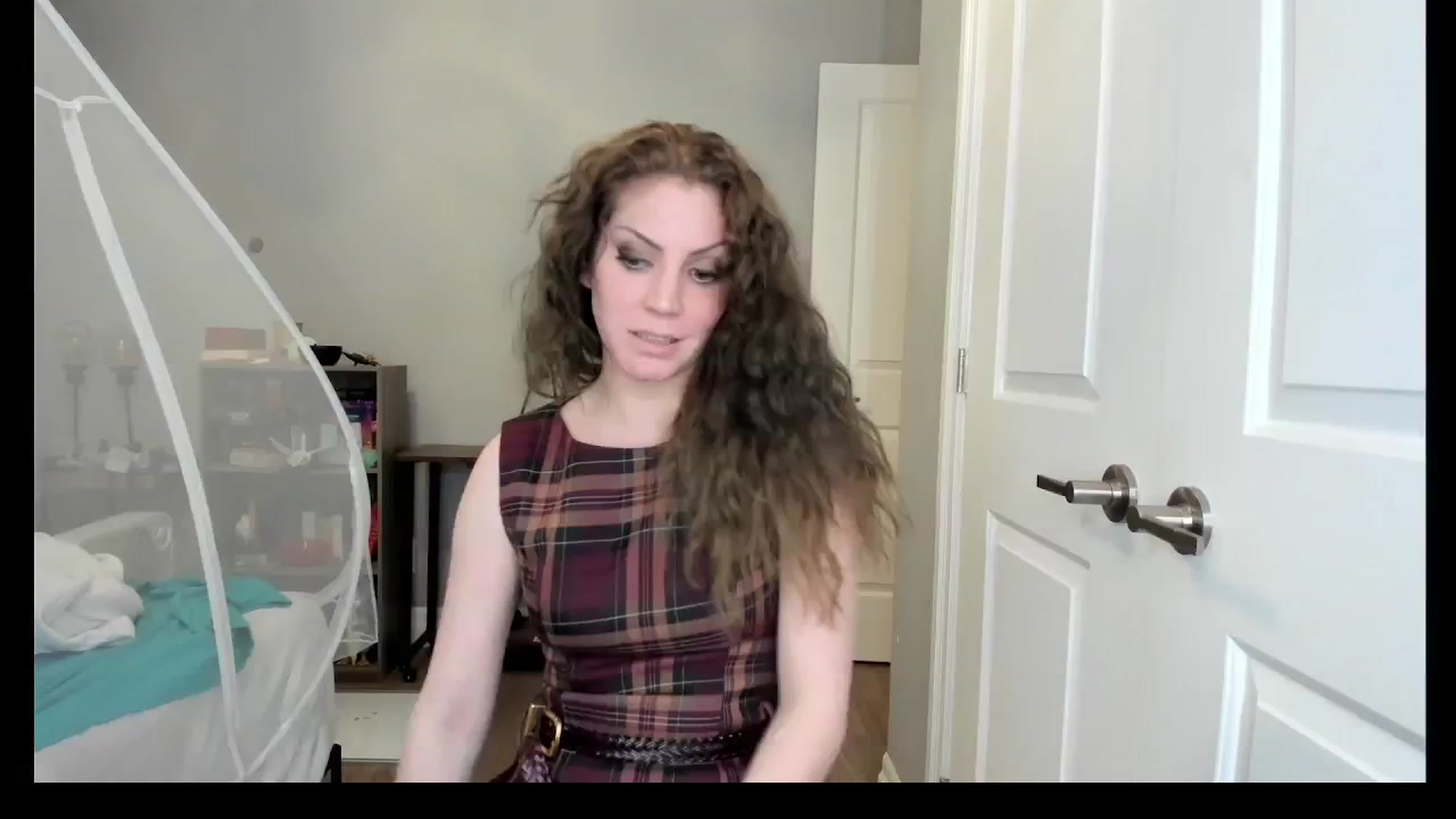 Gallery image thumbnail from Laurel's myfreecams stream on, 04/29/2025, 06:03 image 10 of 20