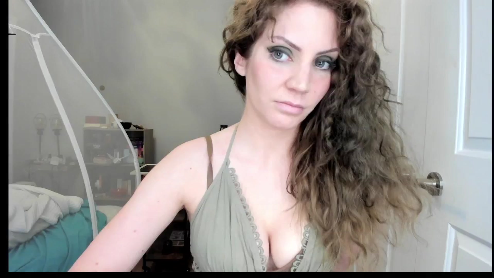 Gallery image thumbnail from Laurel's myfreecams stream on, 05/05/2025, 04:39 image 4 of 20