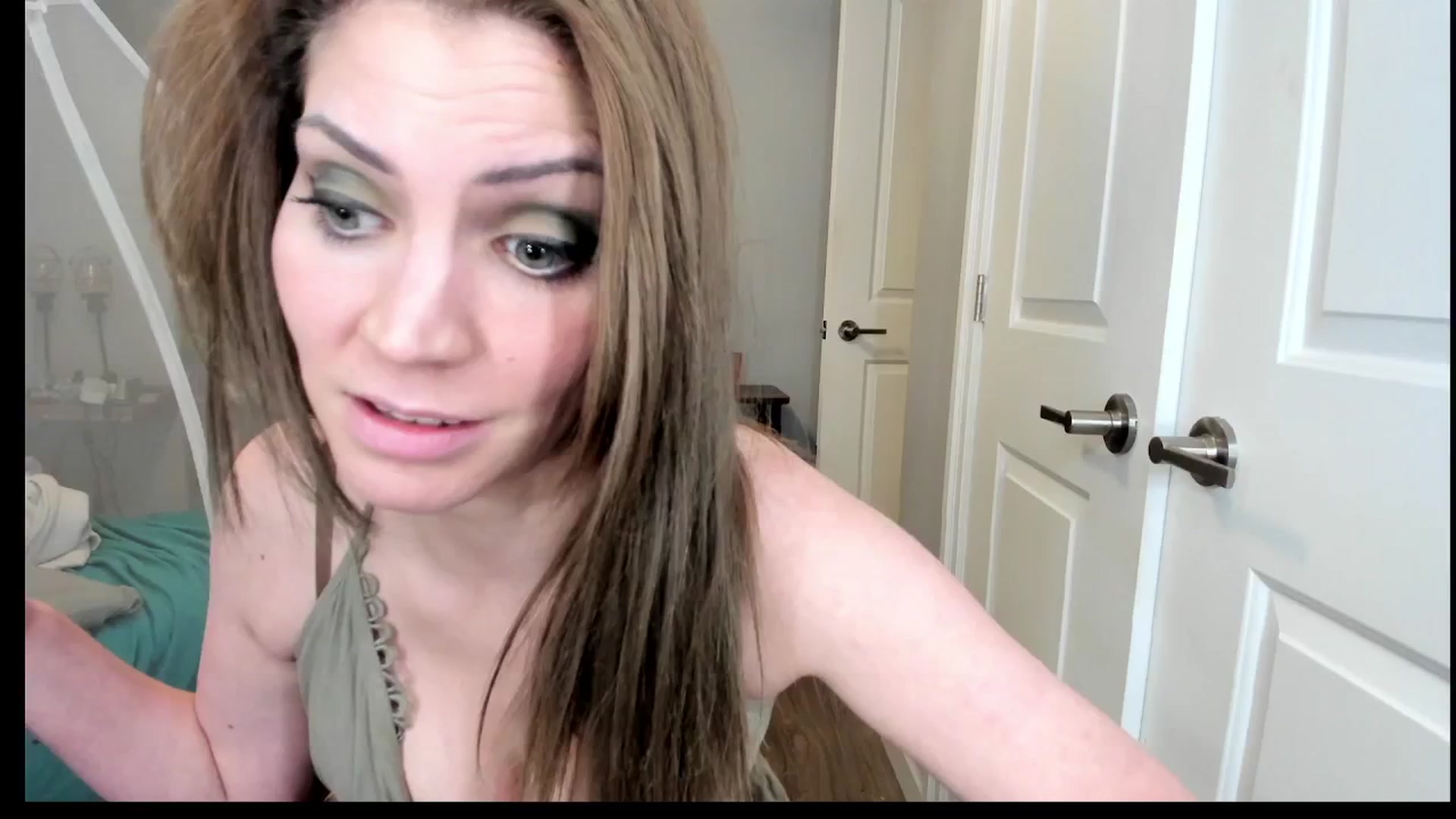 Gallery image thumbnail from Laurel's myfreecams stream on, 05/07/2025, 04:36 image 11 of 20