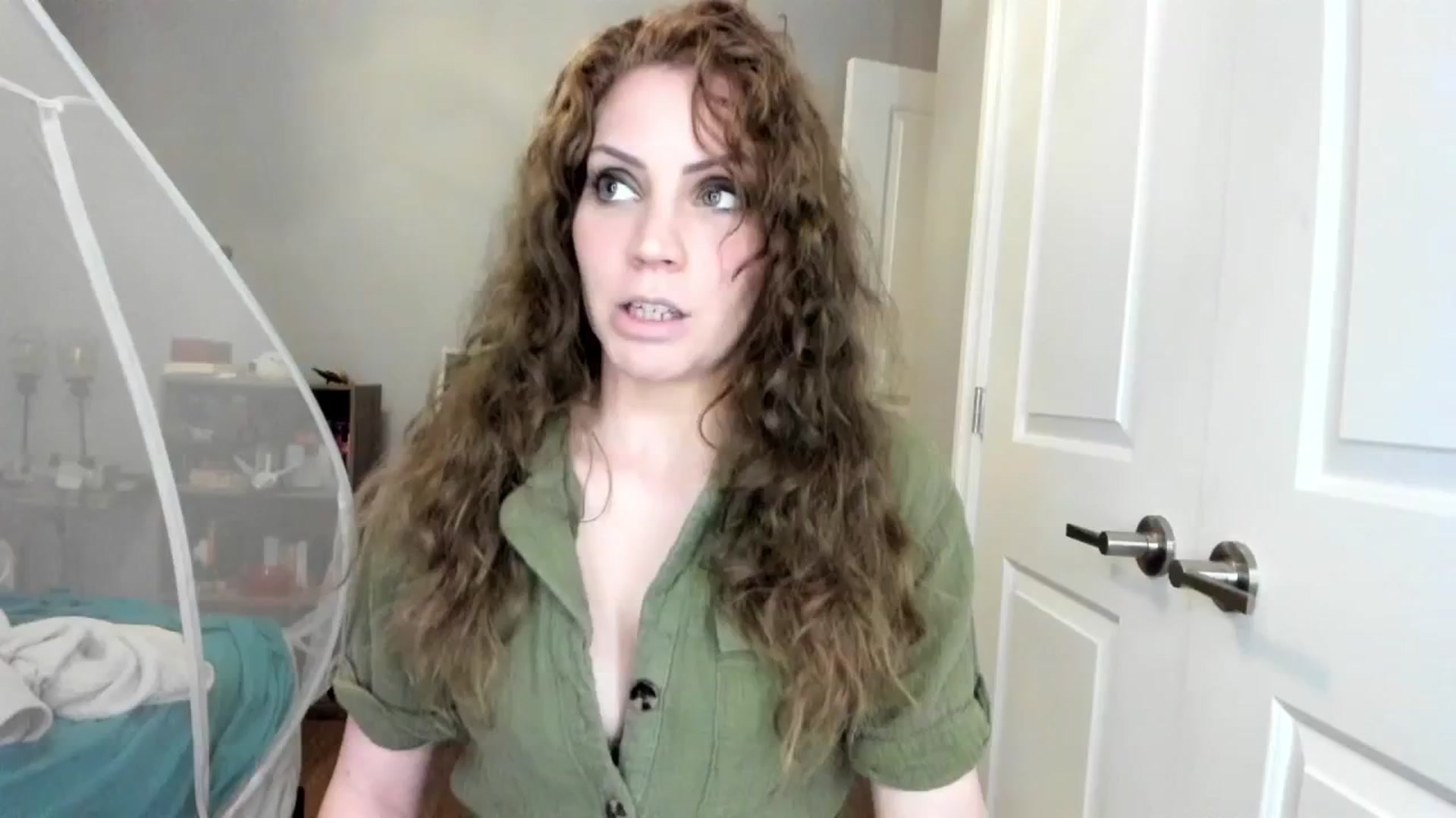 Gallery image thumbnail from Laurel's myfreecams stream on, 05/15/2025, 04:04 image 7 of 20
