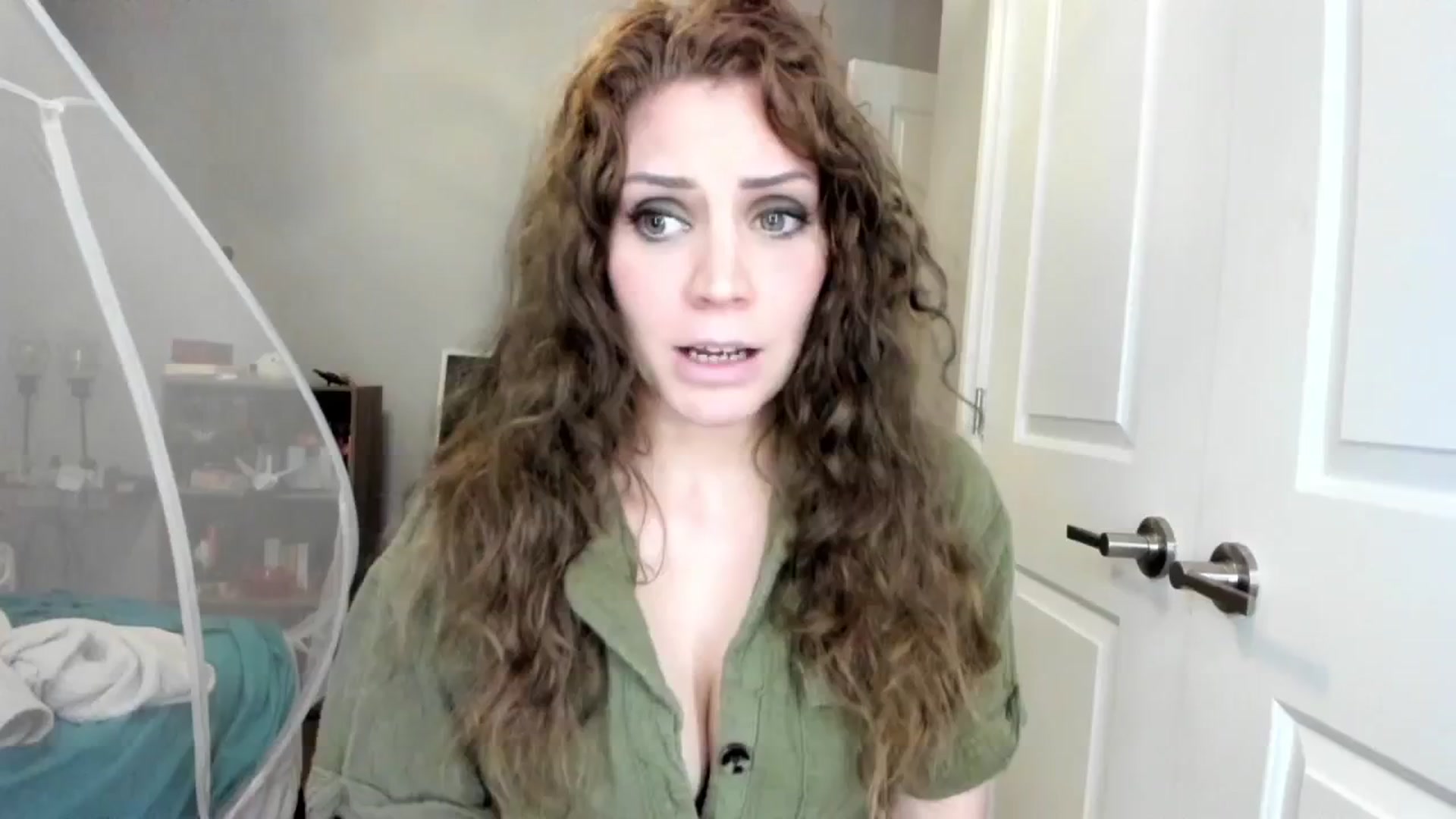Gallery image thumbnail from Laurel's myfreecams stream on, 05/15/2025, 04:04 image 8 of 20