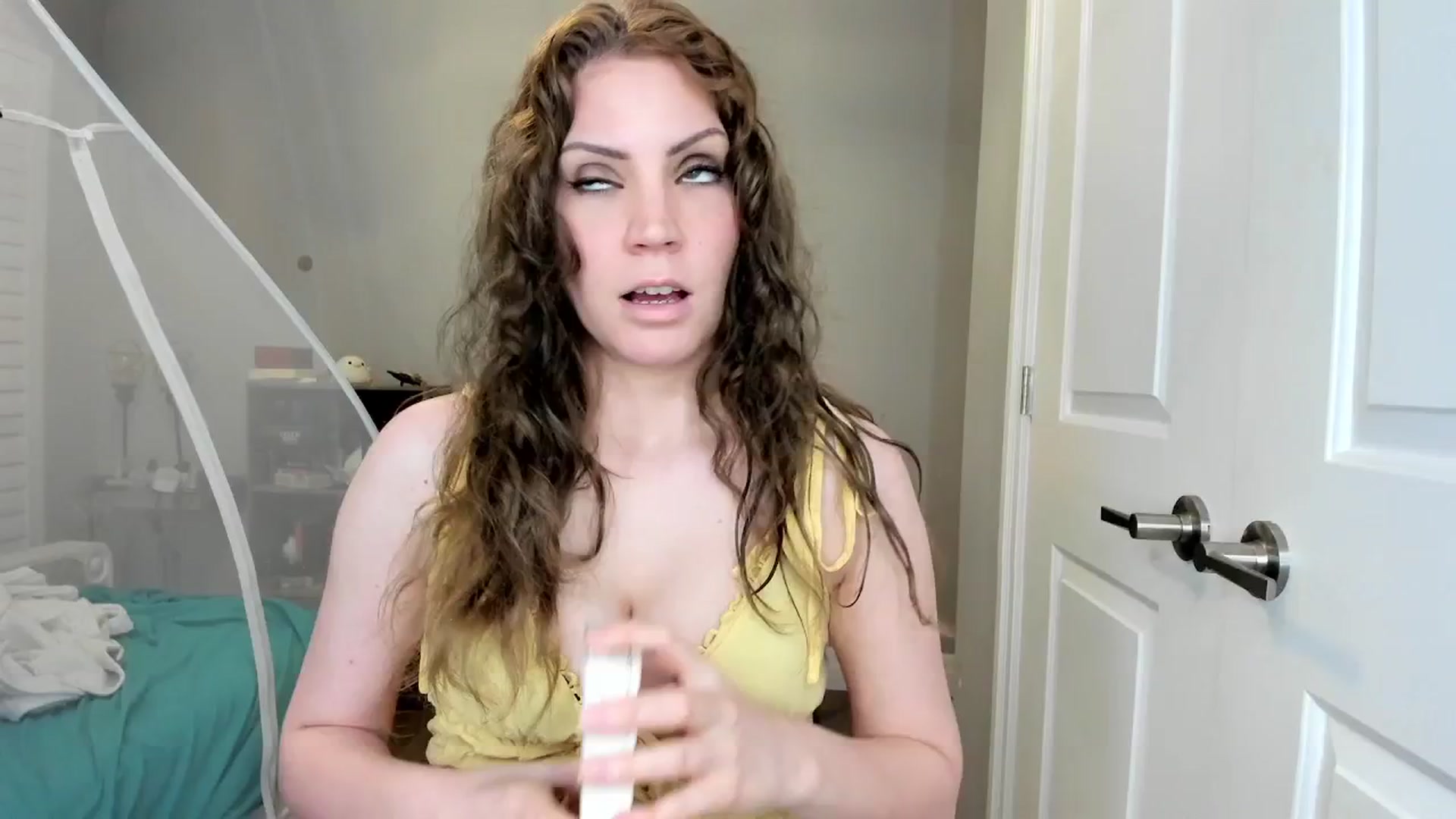 Gallery image thumbnail from Laurel's myfreecams stream on, 05/16/2025, 03:43 image 9 of 20