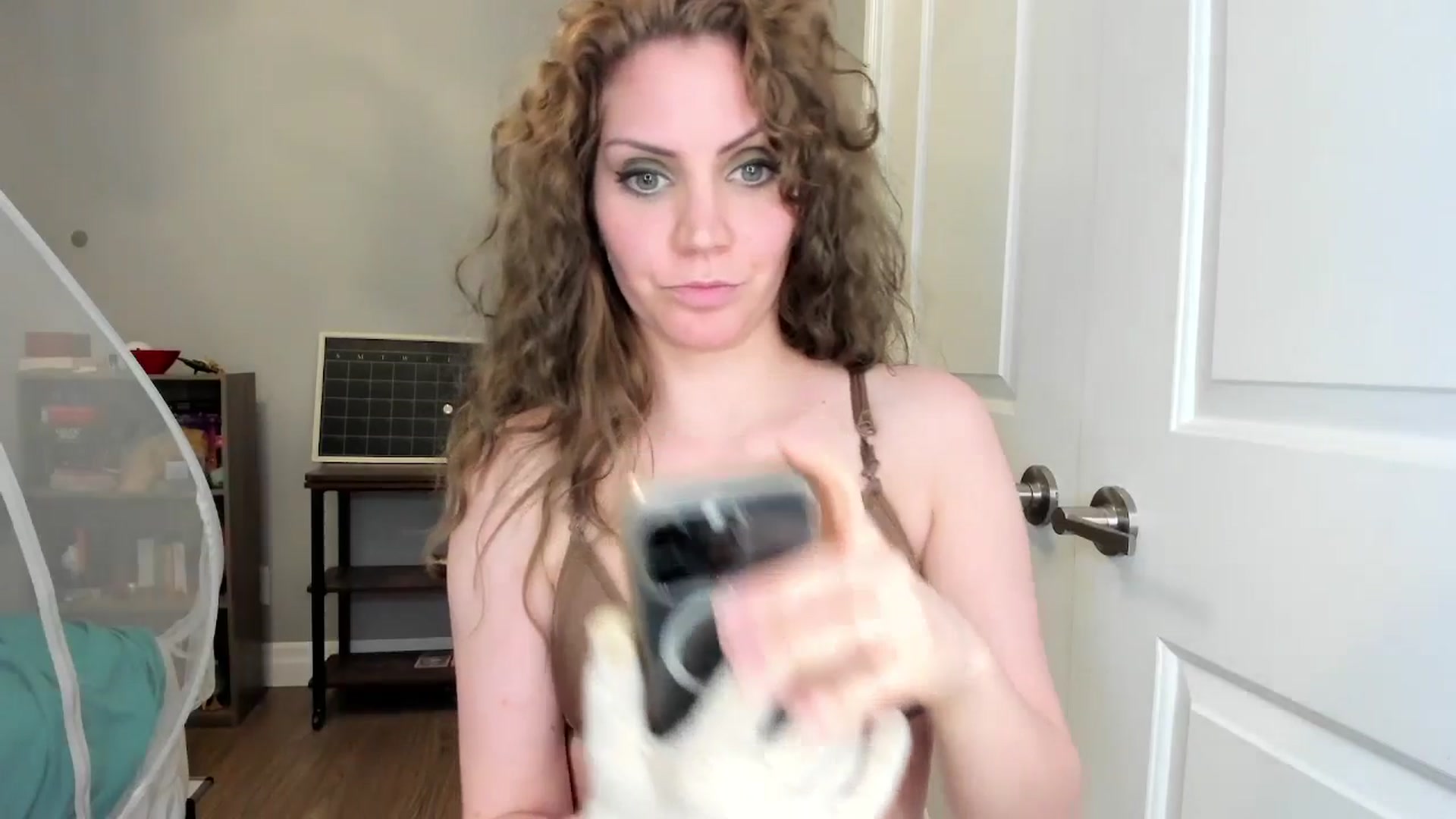 Gallery image thumbnail from Laurel's myfreecams stream on, 05/17/2025, 06:10 image 2 of 20