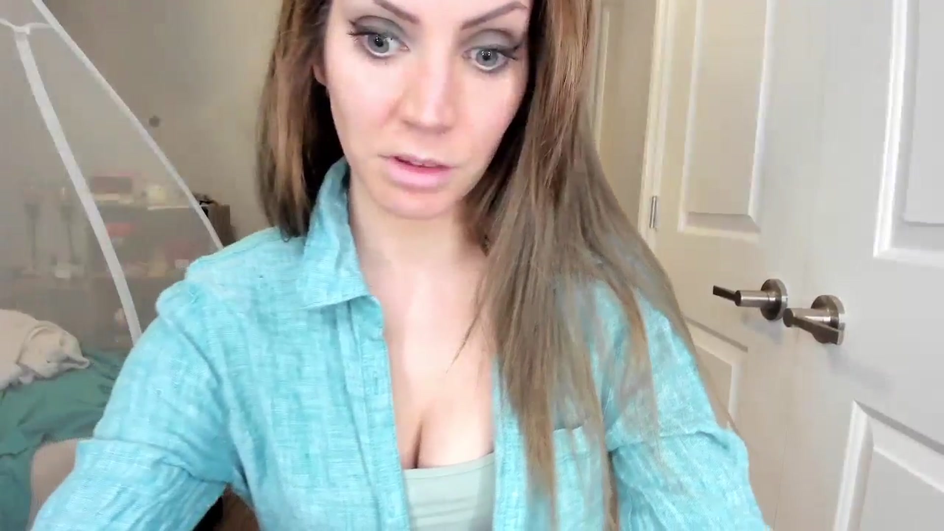 Gallery image thumbnail from Laurel's myfreecams stream on, 06/01/2025, 04:47 image 16 of 20