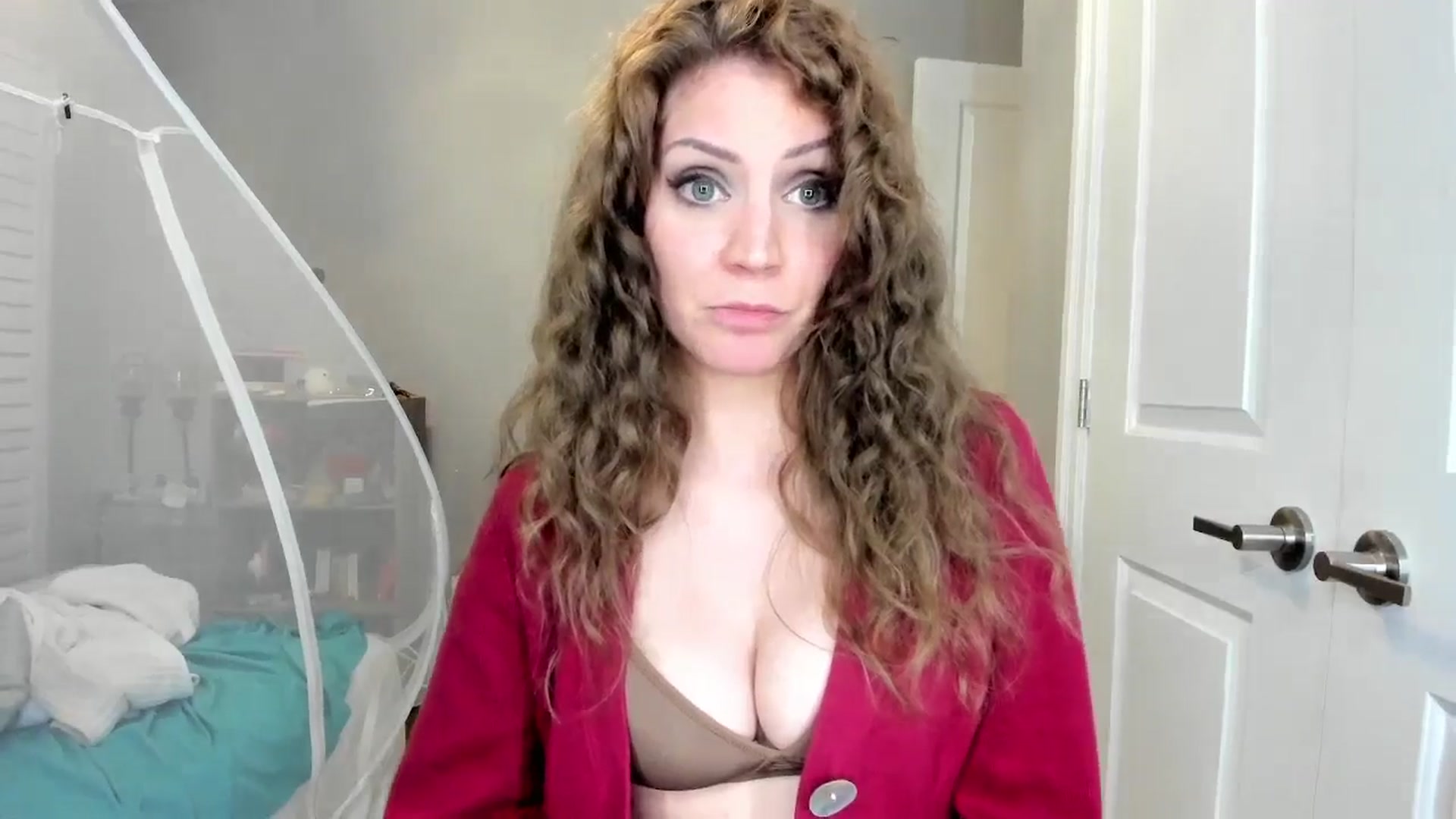 Gallery image thumbnail from Laurel's myfreecams stream on, 06/03/2025, 06:49 image 16 of 20