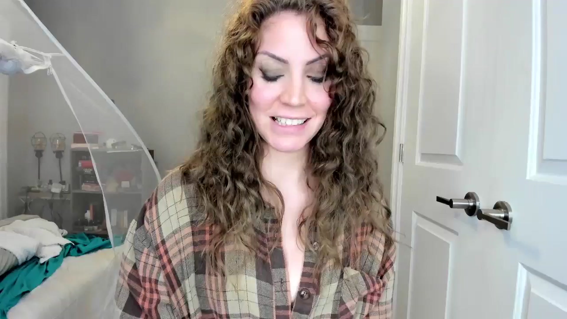 Gallery image thumbnail from Laurel's myfreecams stream on, 06/06/2025, 06:46 image 11 of 20
