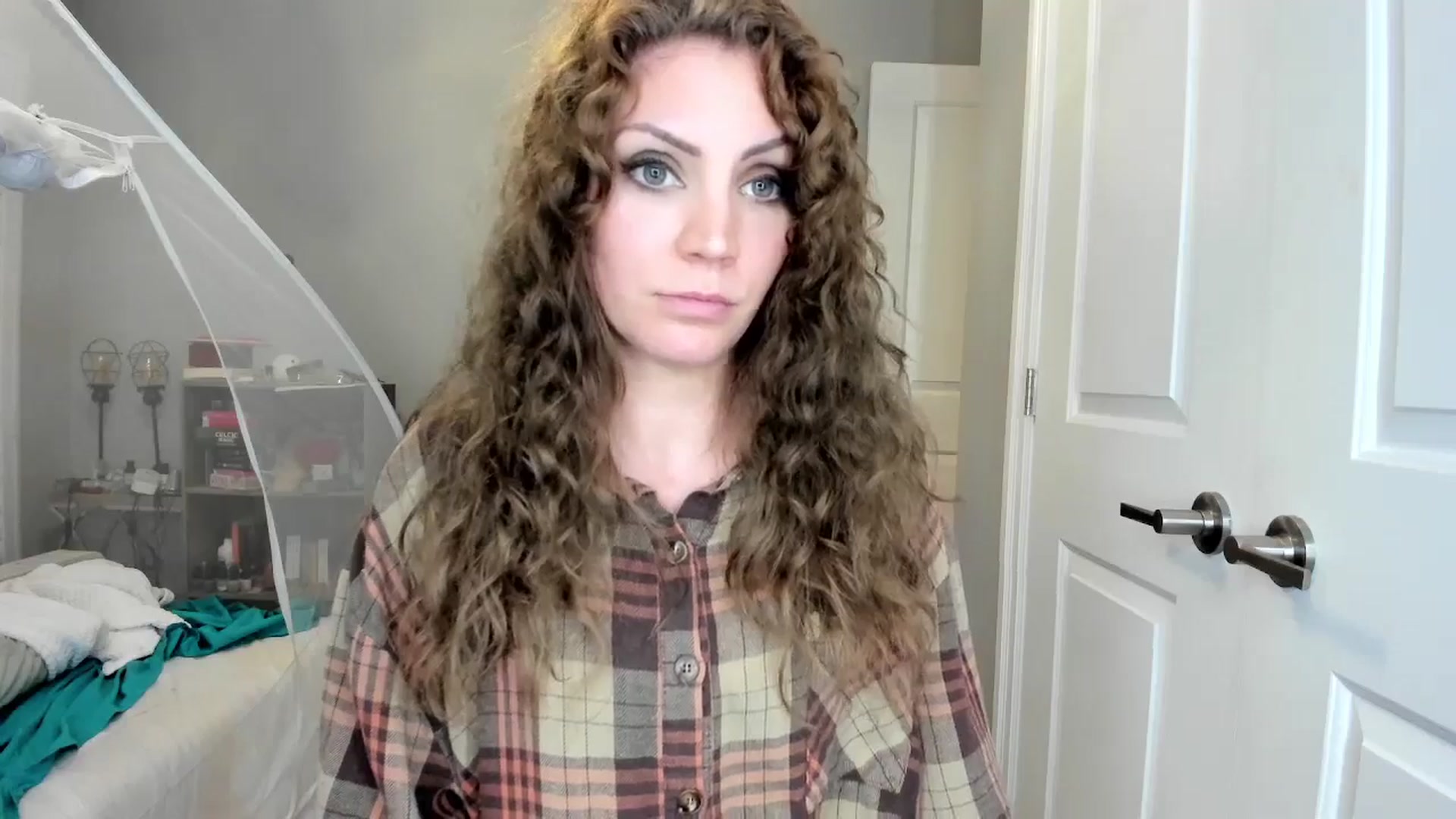 Gallery image thumbnail from Laurel's myfreecams stream on, 06/06/2025, 06:46 image 6 of 20