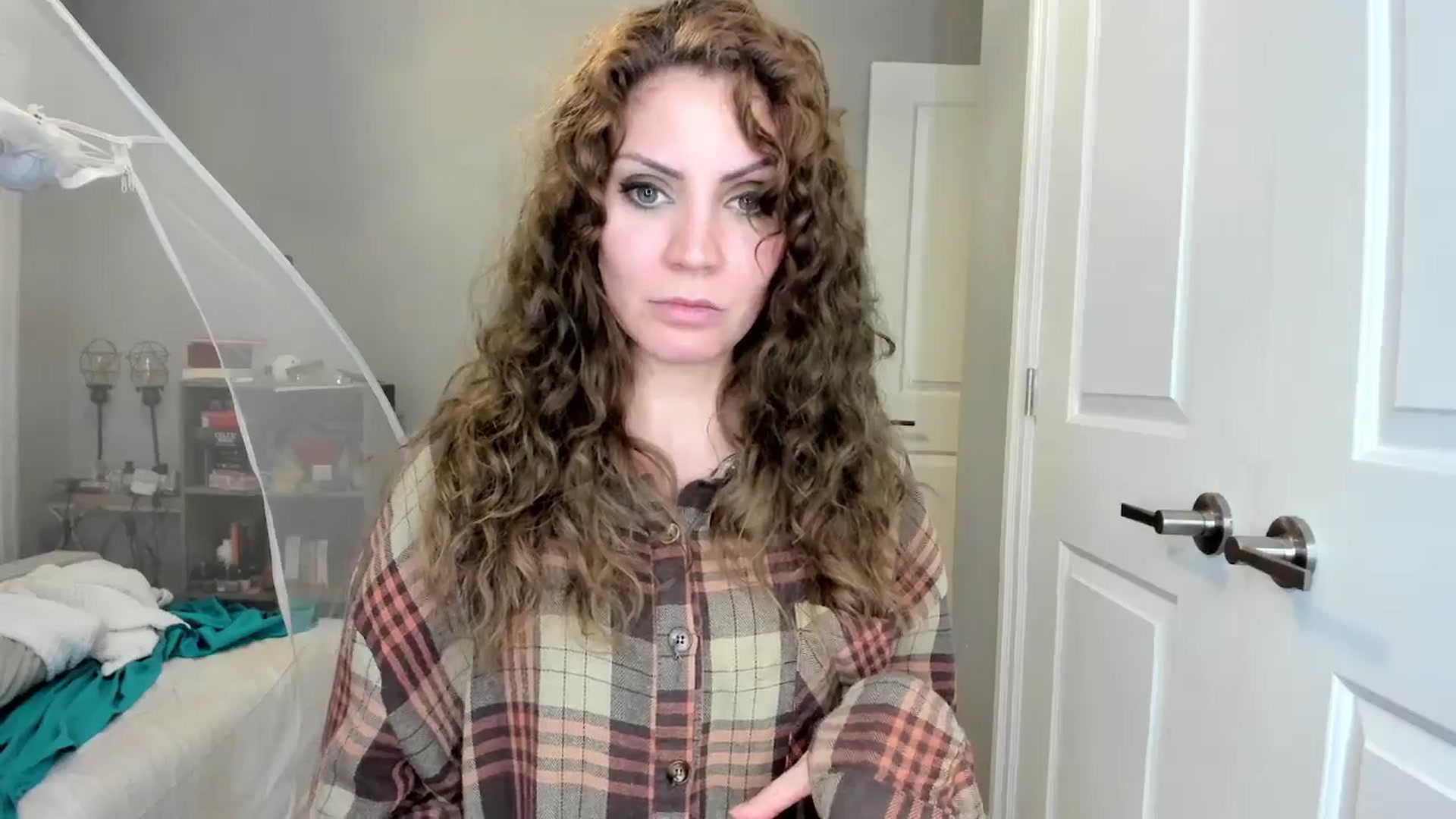 Gallery image thumbnail from Laurel's myfreecams stream on, 06/06/2025, 06:46 image 9 of 20