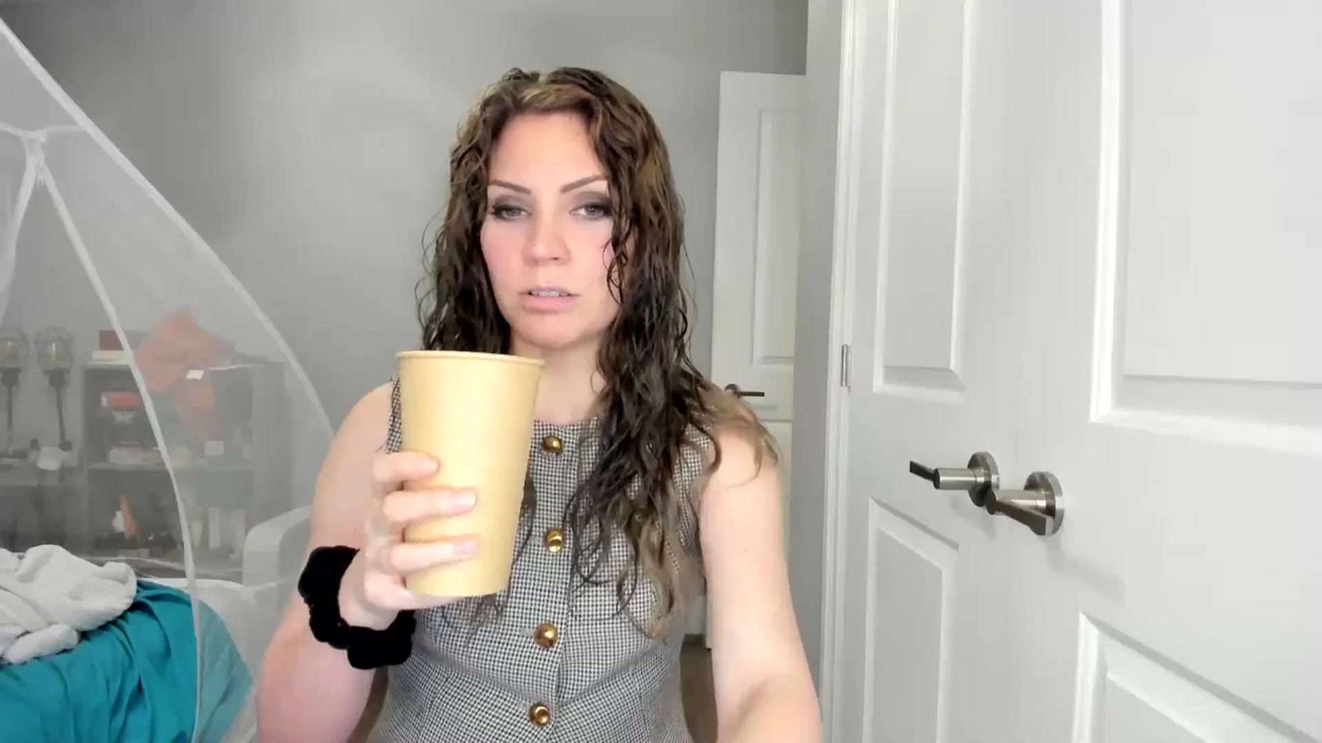 Gallery image thumbnail from Laurel's myfreecams stream on, 07/09/2025, 04:00 image 10 of 20