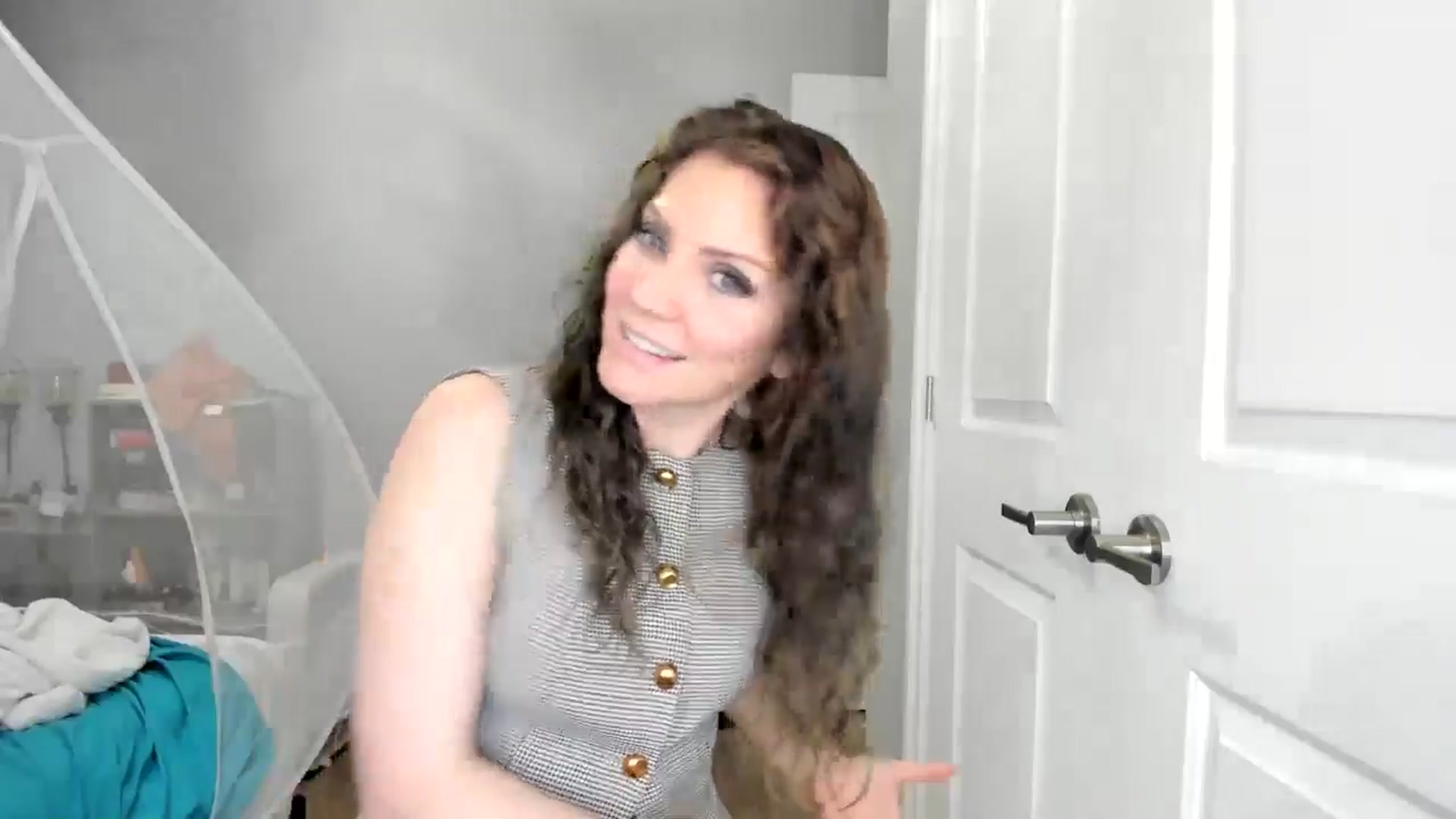 Gallery image thumbnail from Laurel's myfreecams stream on, 07/09/2025, 04:00 image 8 of 20