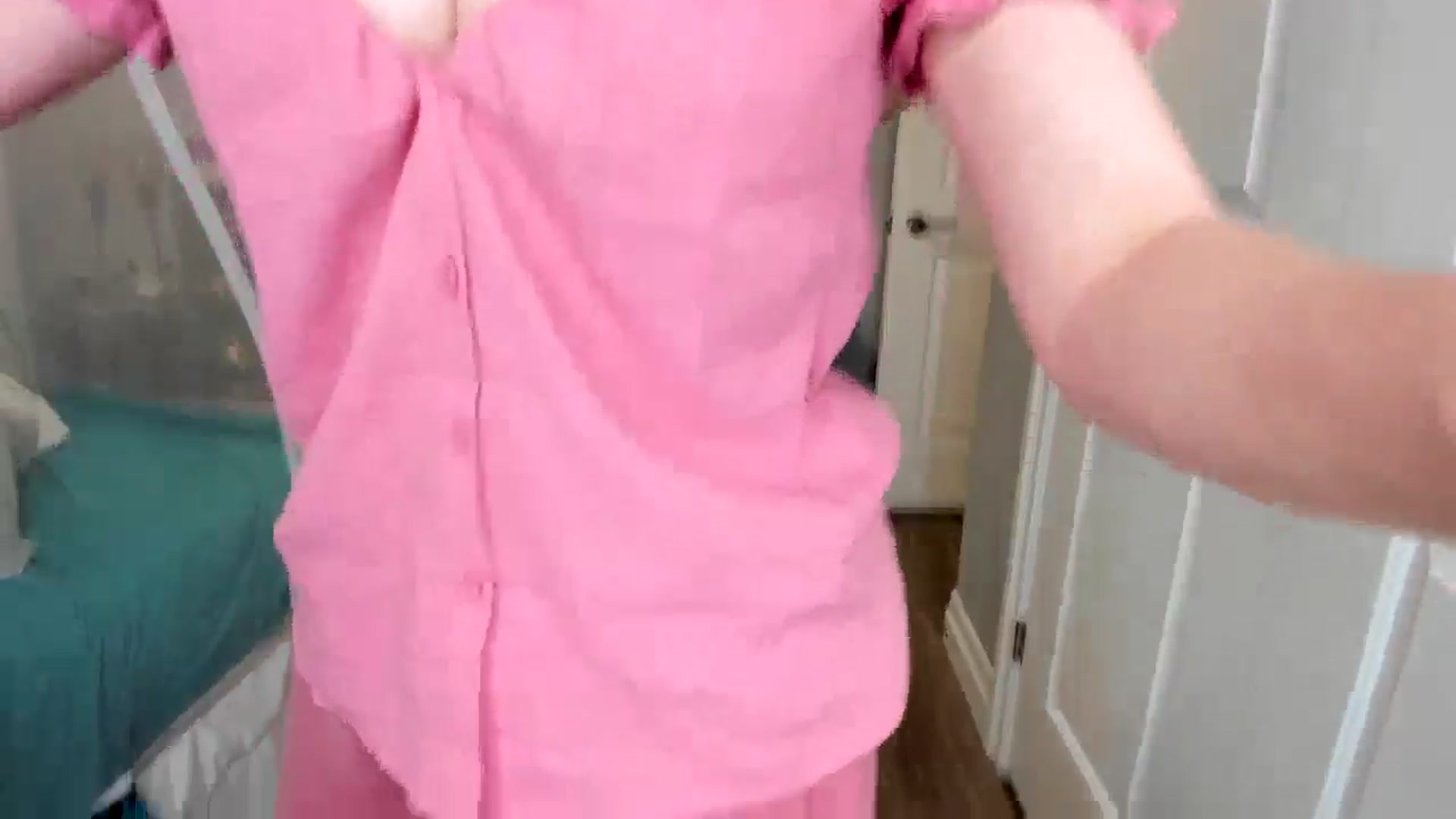 Gallery image thumbnail from Laurel's myfreecams stream on, 07/13/2025, 05:29 image 5 of 20