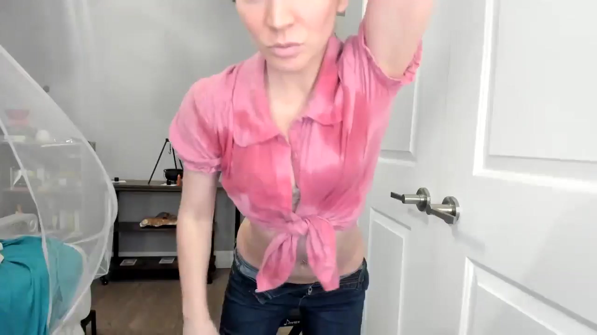 Gallery image thumbnail from Laurel's myfreecams stream on, 07/26/2025, 04:52 image 17 of 20