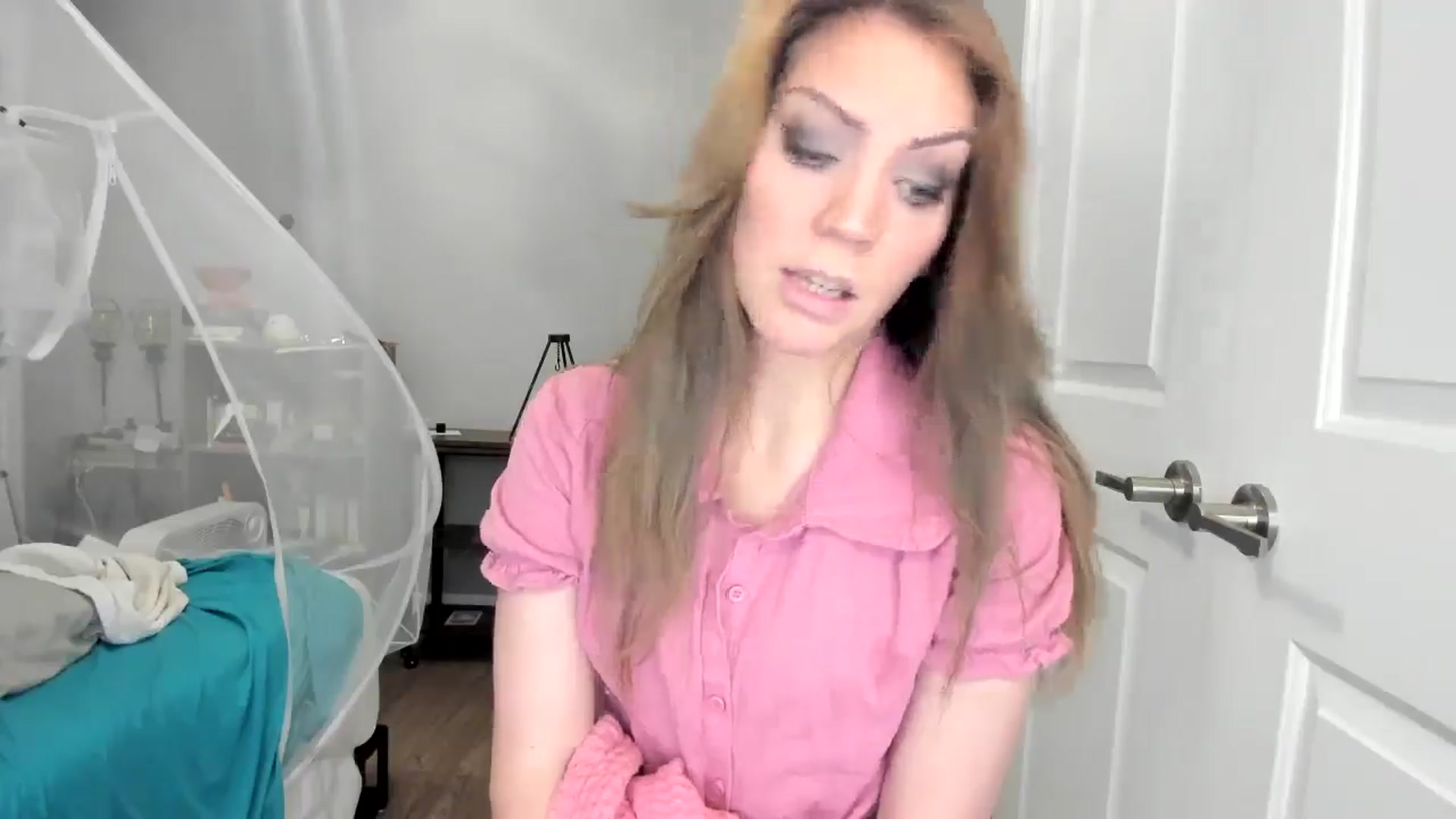 Gallery image thumbnail from Laurel's myfreecams stream on, 07/26/2025, 04:52 image 7 of 20