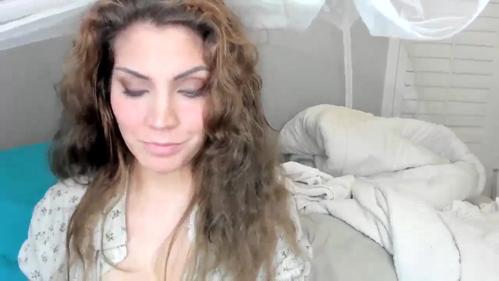 Gallery image thumbnail from Laurel's myfreecams stream on, 08/16/2025, 05:39 image 4 of 20