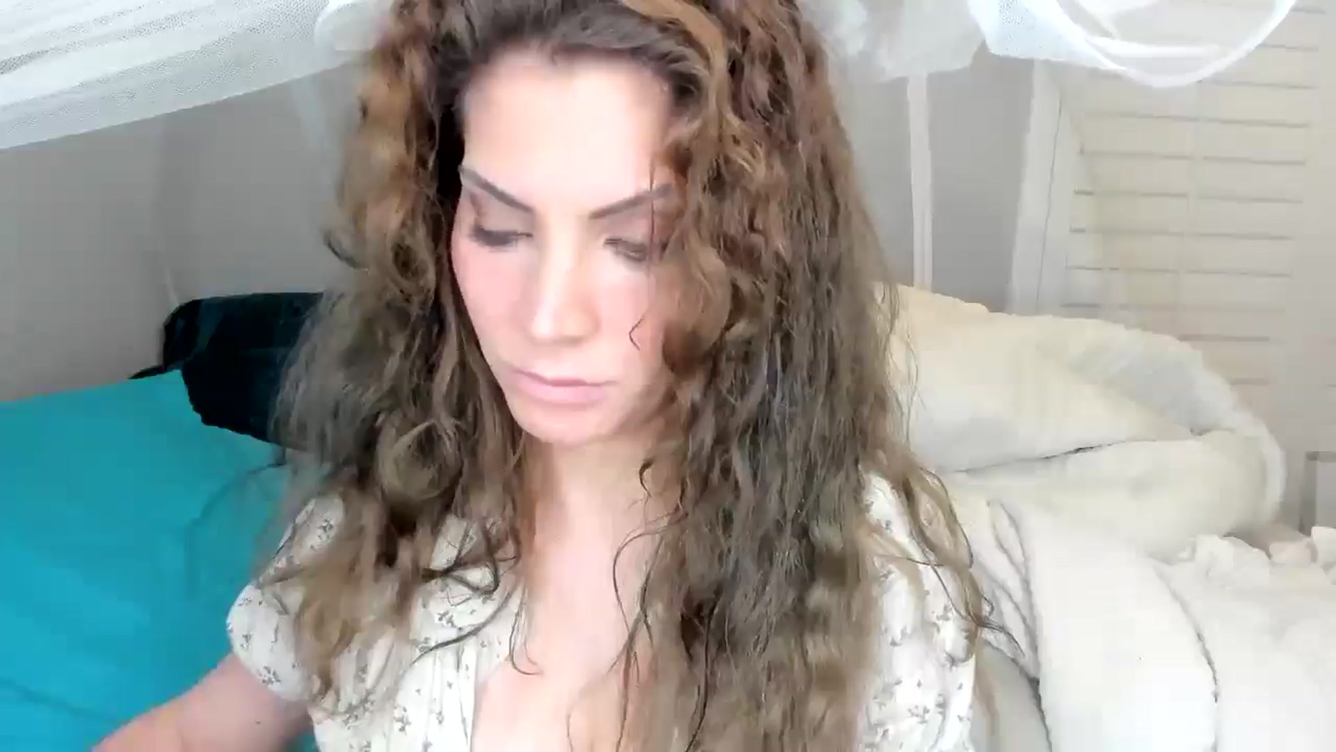 Gallery image thumbnail from Laurel's myfreecams stream on, 08/16/2025, 05:39 image 7 of 20