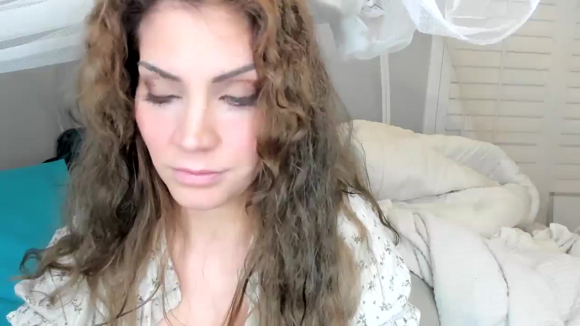 Gallery image thumbnail from Laurel's myfreecams stream on, 08/16/2025, 05:39 image 9 of 20