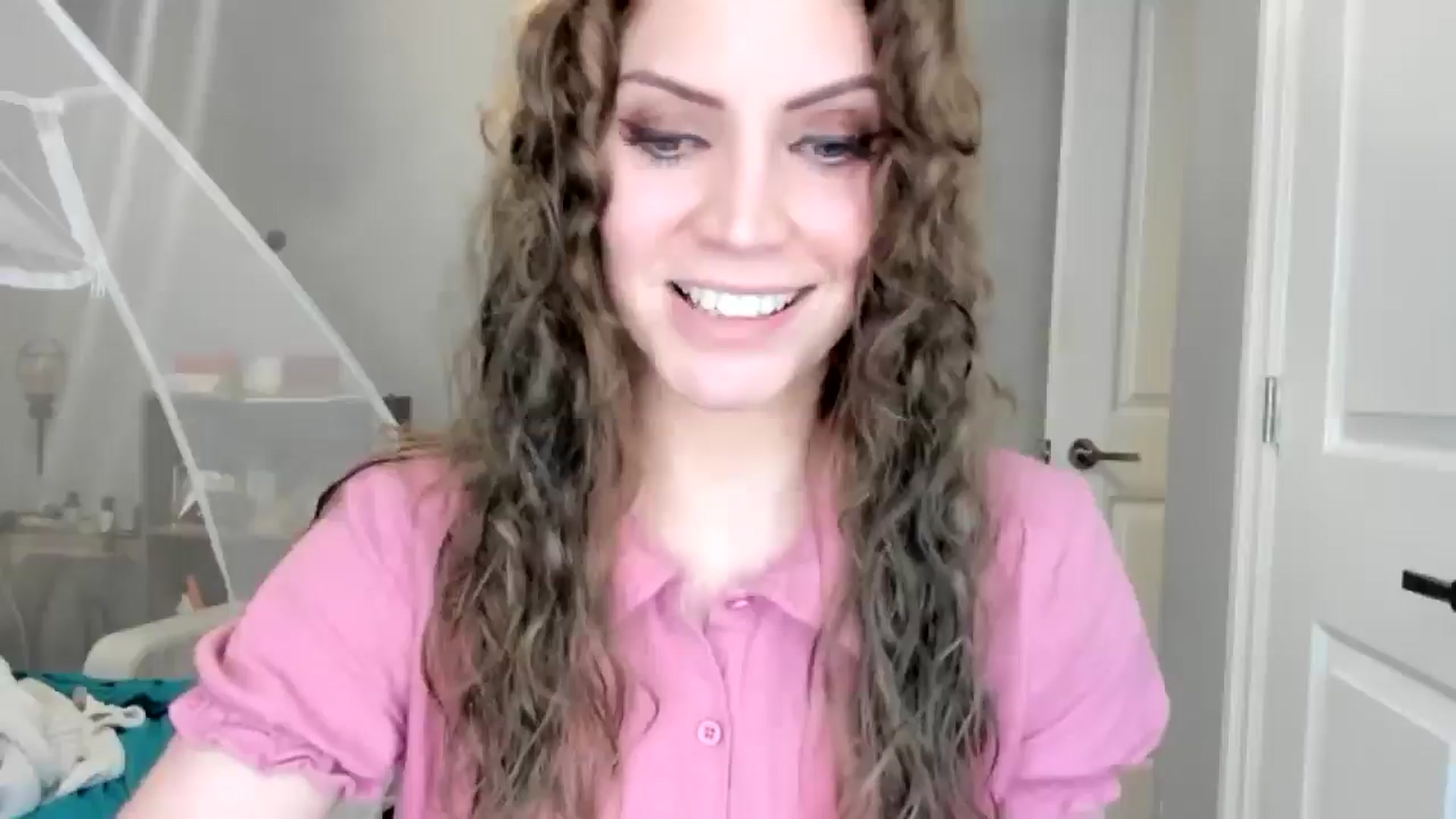 Gallery image thumbnail from Laurel's myfreecams stream on, 08/22/2025, 05:39 image 13 of 20